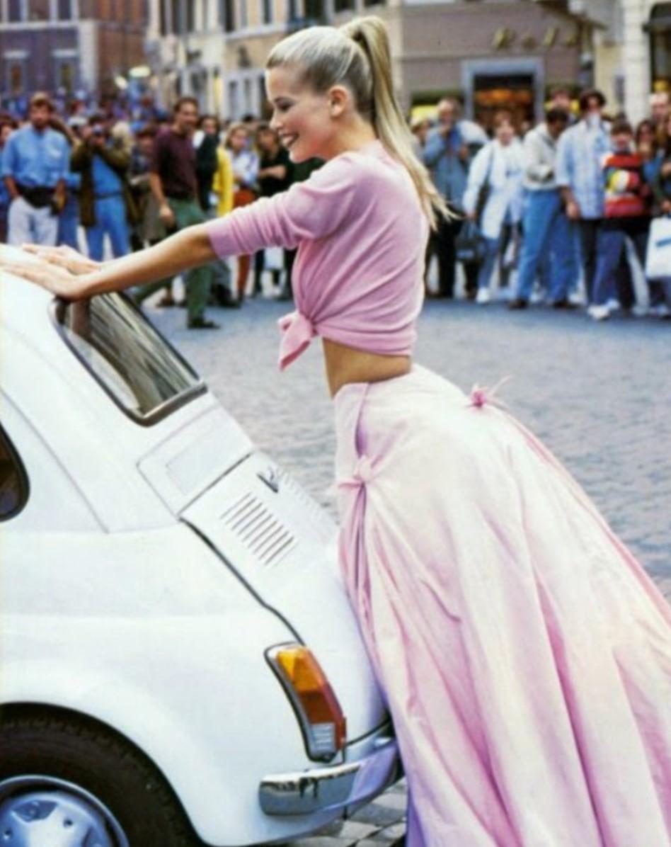 Arthur Elgort Color Photograph -  Claudia Schiffer, Rom -the supermodel for a vogueshooting with car