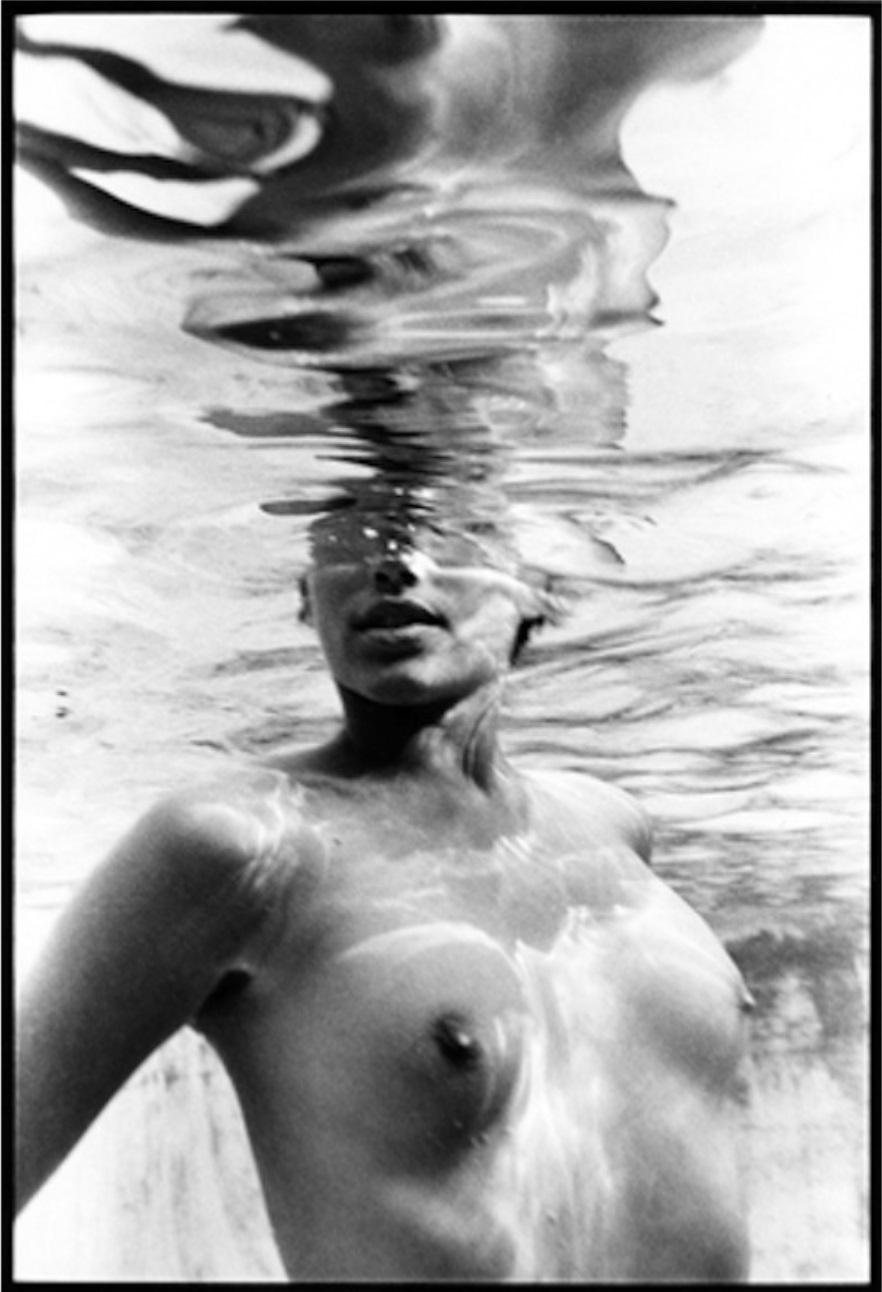 Arthur Elgort Black and White Photograph - Emma Underwater - Nude Model Underwater black-and-white photography