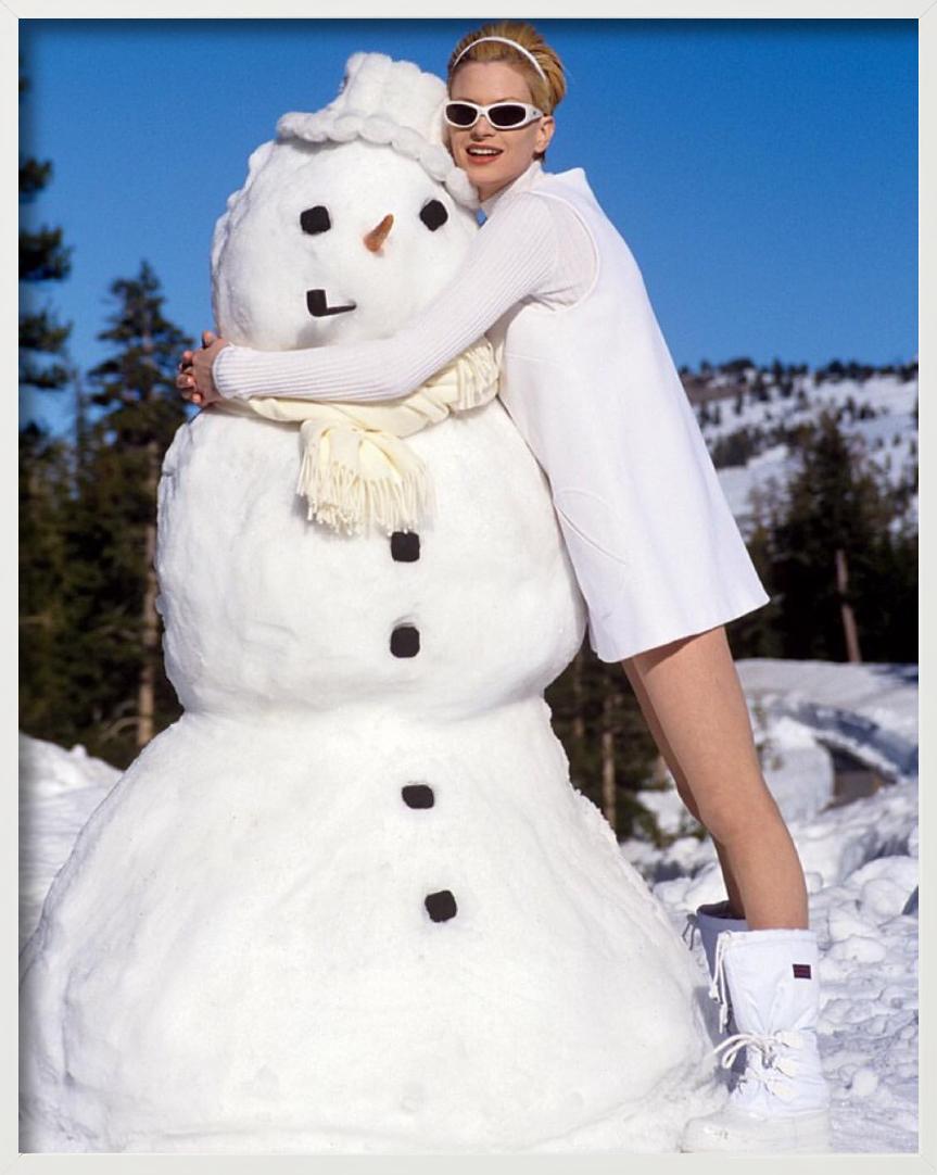 Kate Moss, Vogue Italia by Arthur Elgort.

All prints are limited edition. Available in multiple sizes. High-end framing on request. All prints are done and signed by the artist. 

The collector receives an additional certificate of authenticity