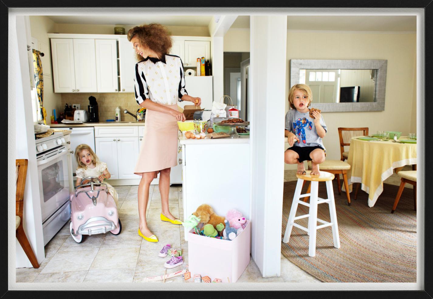 Little Pink House con Karlie Kloss, Fotografía artística en venta 2