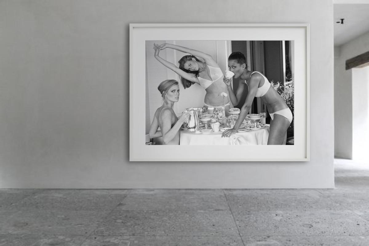 Patti, Lisa und Beverly, Fine Art Photography - Gray Black and White Photograph by Arthur Elgort