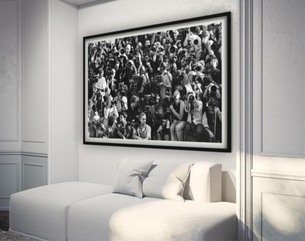 LV Photo Pit - Fotografi alla mostra di Louis Vuitton, Fotografia d'autore, 2003 in vendita 3