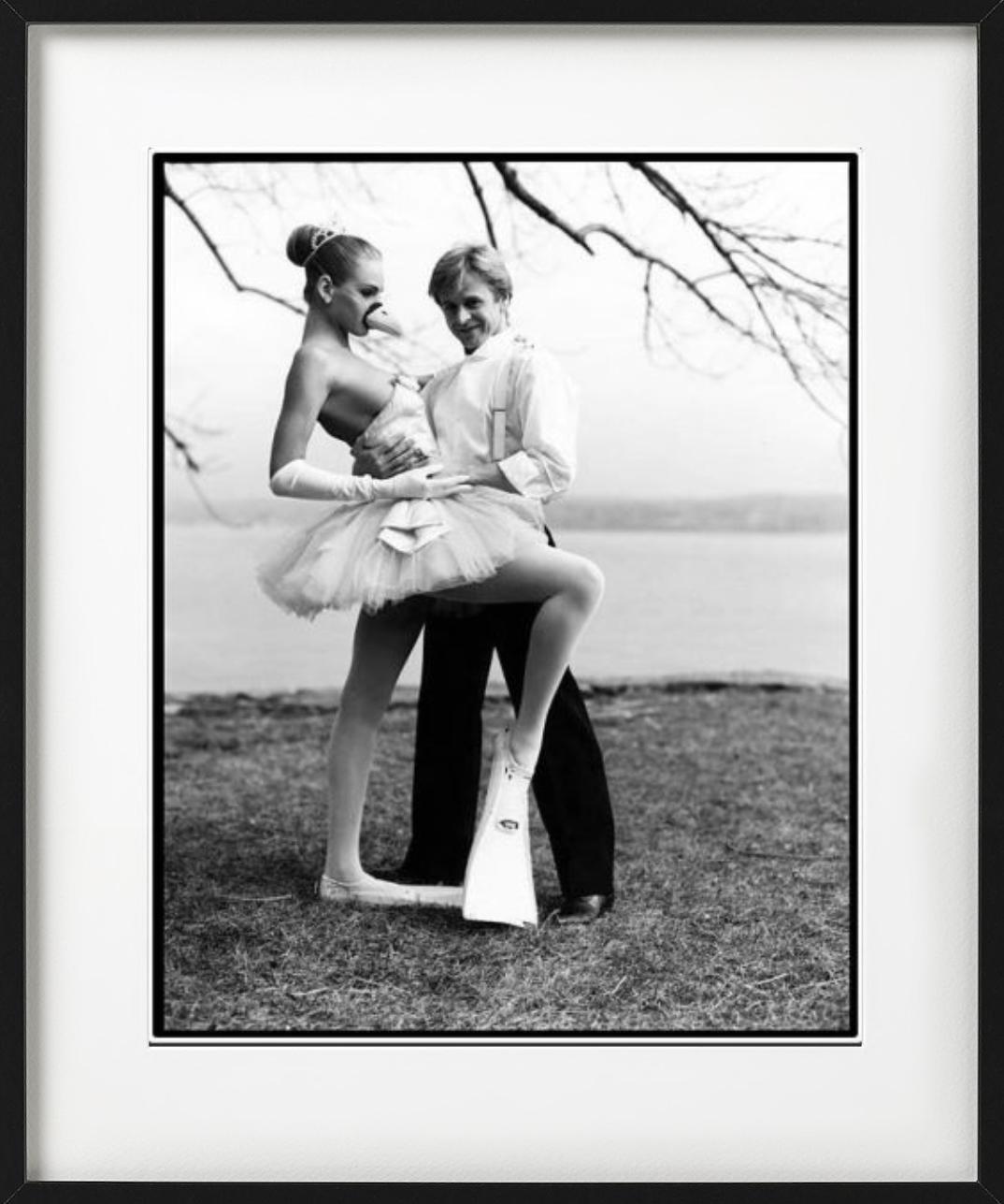 'Swan Prince' - Baryshnikov with Uma Thurman in Tutu, fine art photography, 1987 - Photograph by Arthur Elgort