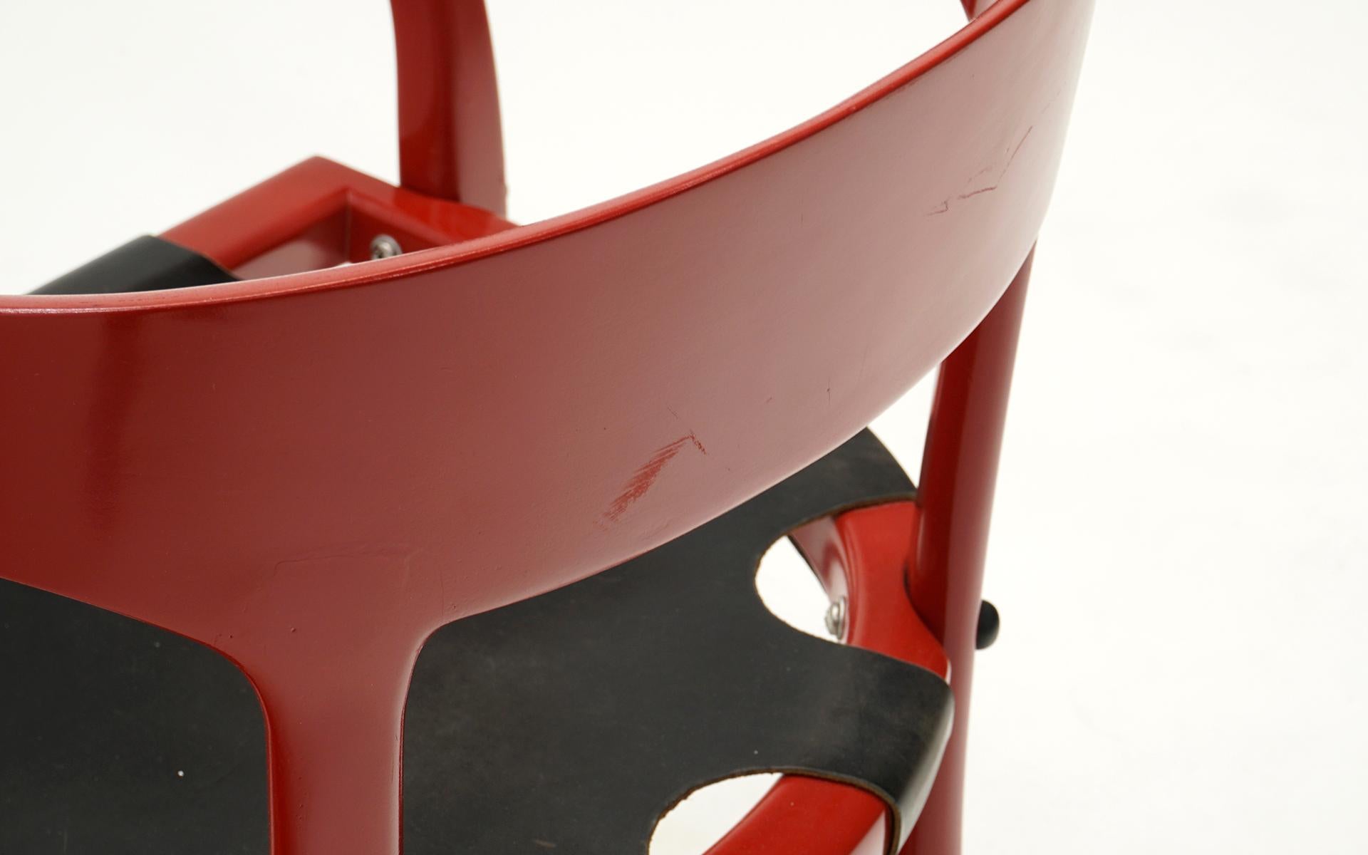  Arthur Espenet Carpenter Captains Chair. Red Lacquer, Black Leather.  Signed. For Sale 2
