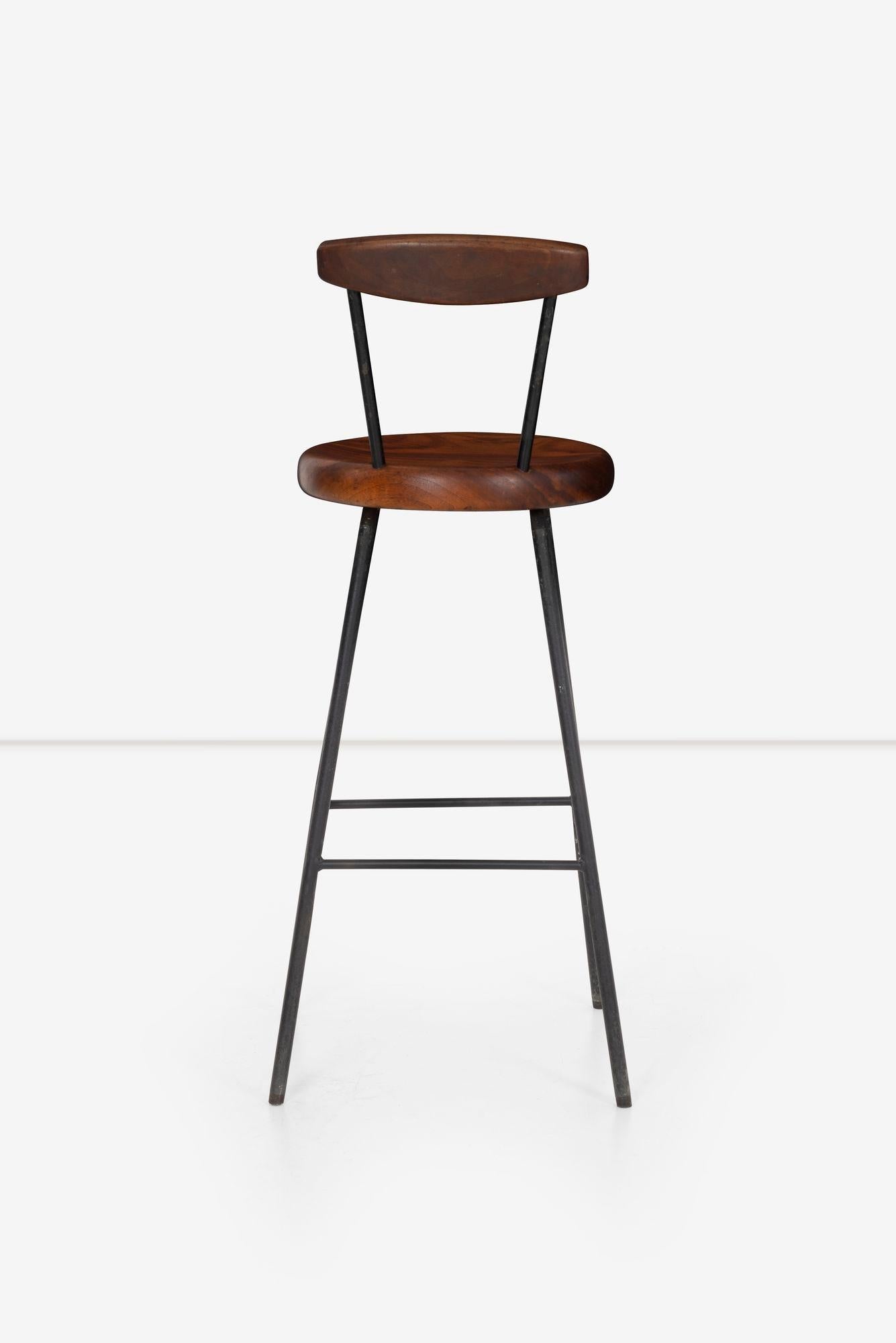 Milieu du XXe siècle Arthur Espenet Carpenter Tabouret unique - Noyer et acier (circa 1965) en vente