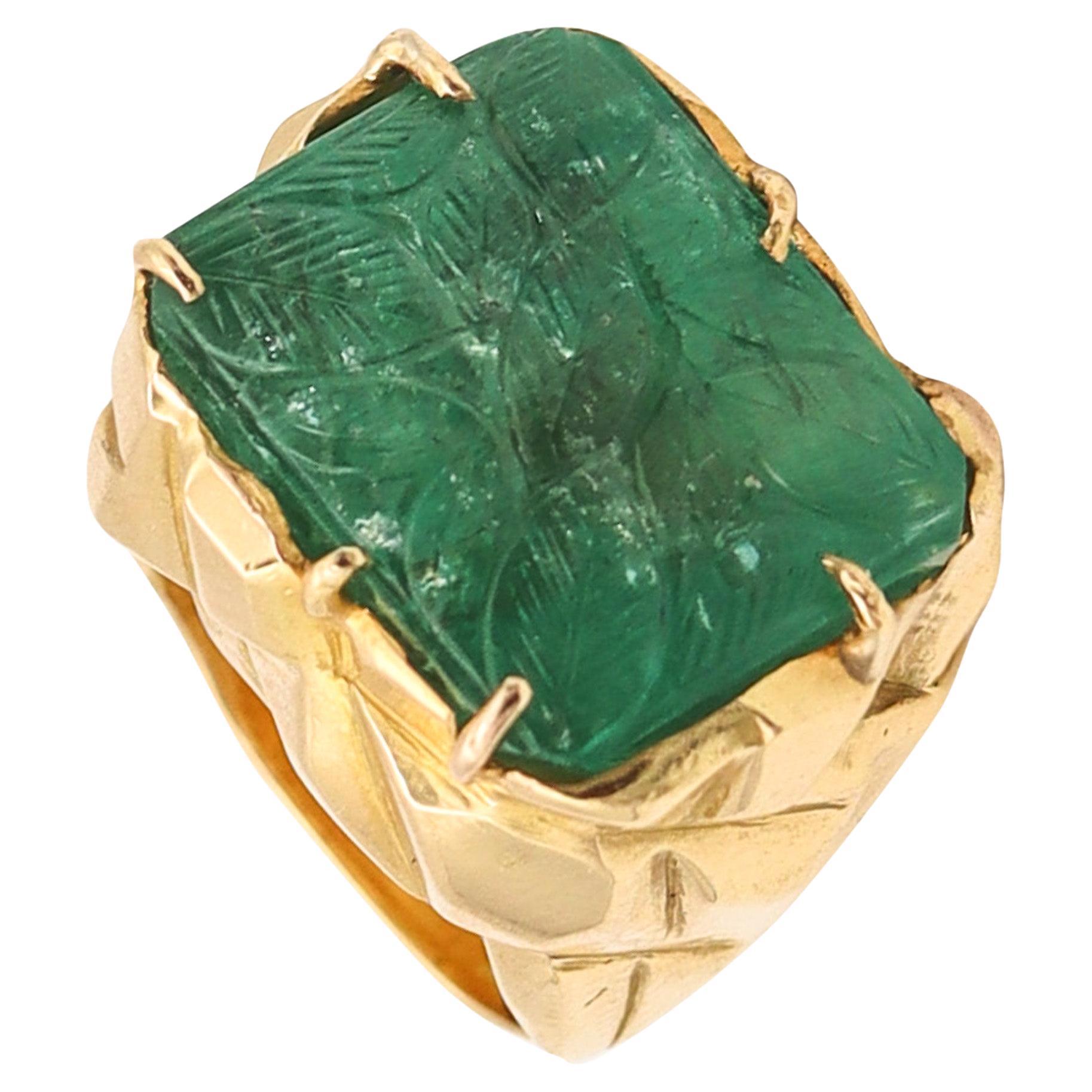 Arthur King 1970 Geometric Sculptural Ring In 18Kt Gold With 12.45 Cts Emerald For Sale