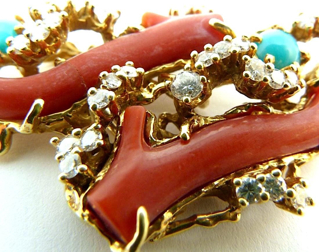 Collana di corallo e diamanti in oro giallo Arthur King Jewelry, circa 1970 In condizioni buone in vendita a Austin, TX