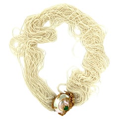 Arthur King Mehrreihige Perlen-Halskette mit Perlmutt-Muschel-Smaragd