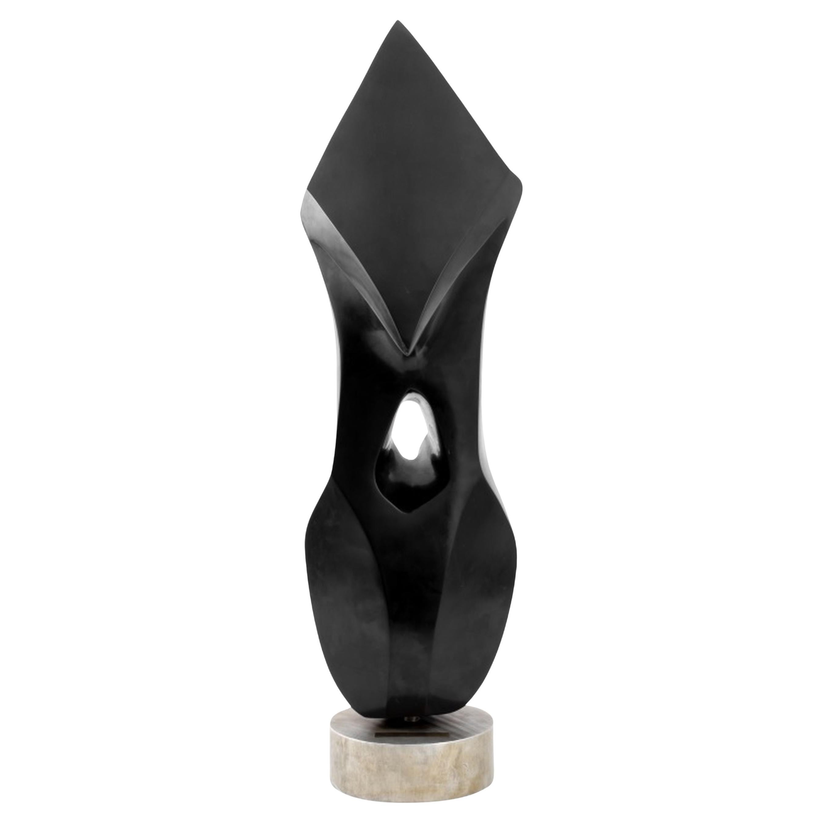 Arthur M. I-One "She" Sculpture en marbre noir