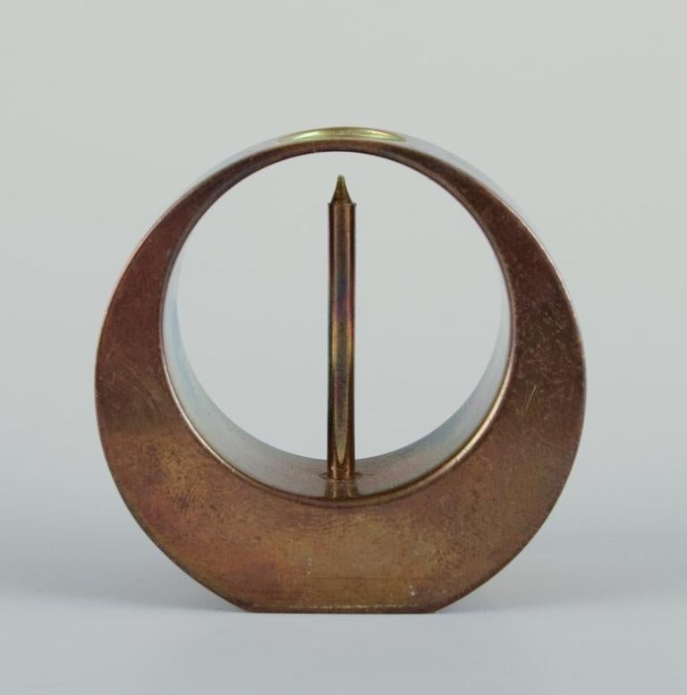 Arthur Pe para Kolbäck, Suecia. Tres candelabros pequeños de latón. Desde alrededor de 1970. Latón en venta