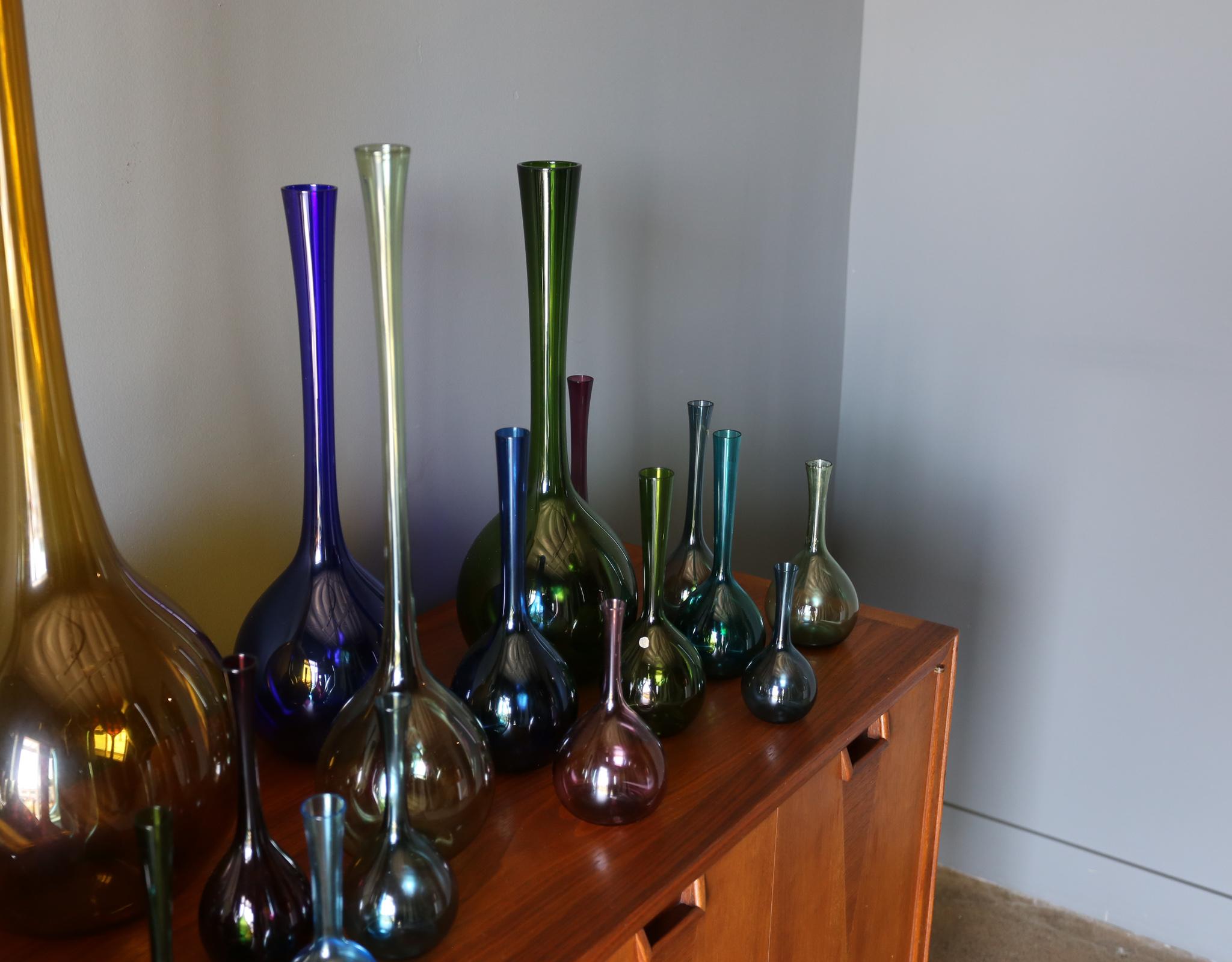Mid-Century Modern Arthur Percy Collection of 32 Glass Vases for Gullaskruf of Sweden, circa 1955