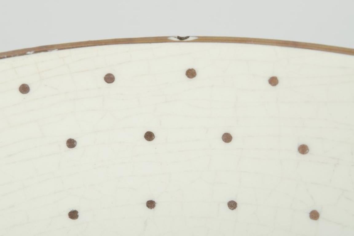 Arthur Percy pour Gefle. Bol en porcelaine sur base. Décoration or avec points Bon état - En vente à København, Copenhagen