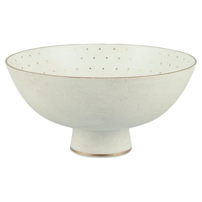 Arthur Percy para Gefle. Cuenco de porcelana en la base. Decoración dorada con lunares