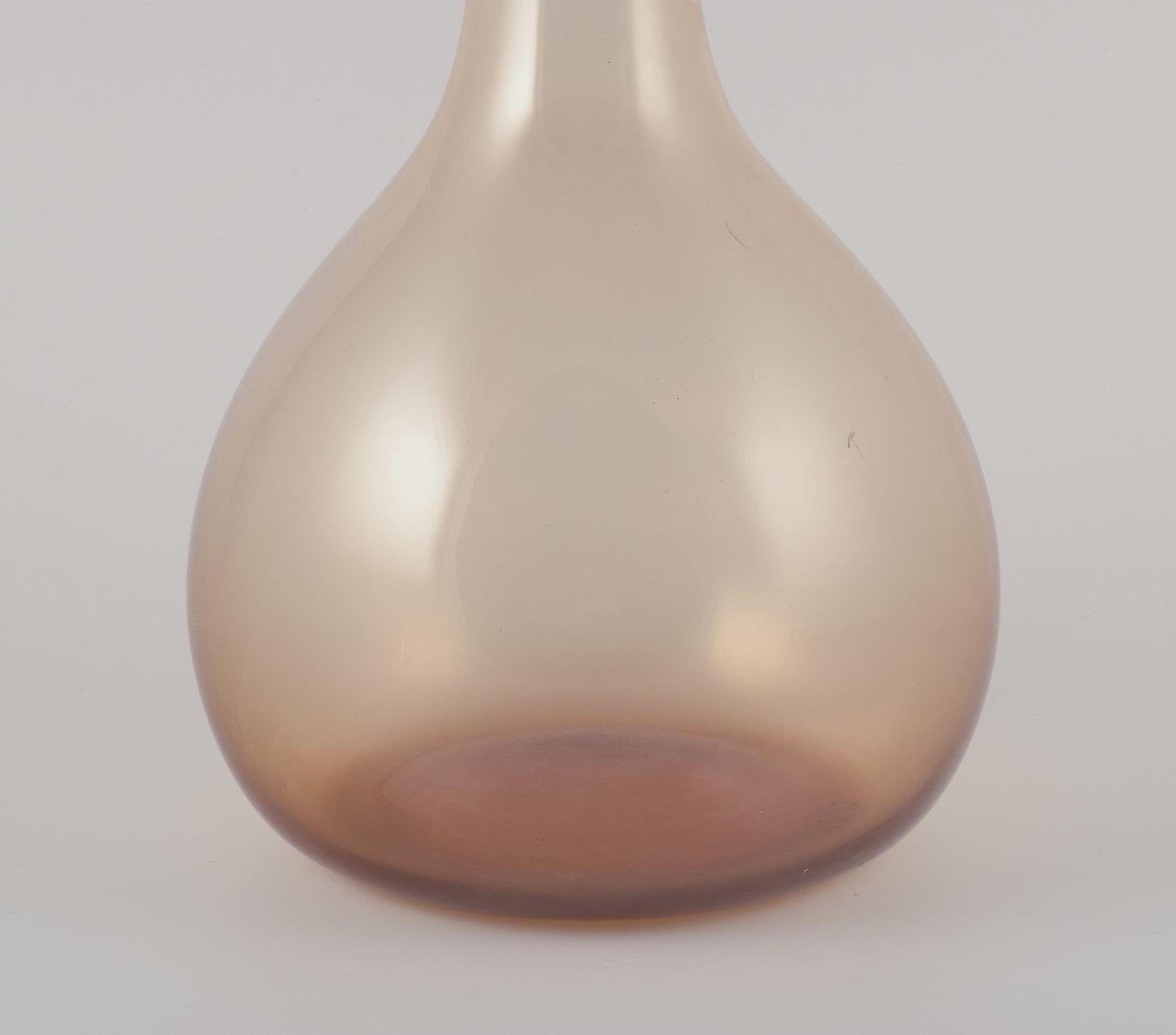 Swedish Arthur Percy for Gullaskruf Glasbruk, Sweden. Floor vase in art glass. 1960s/70s For Sale