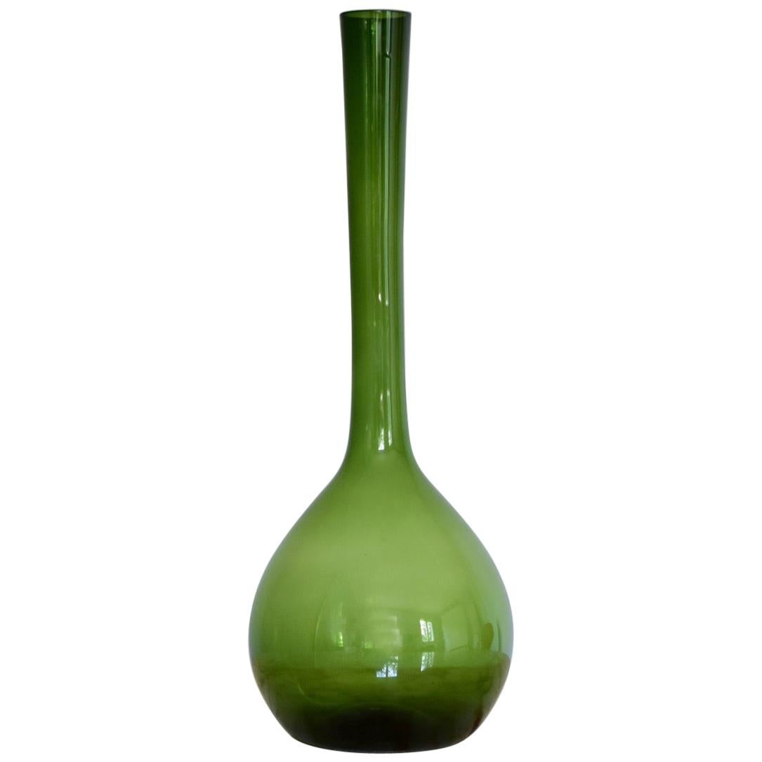 Arthur Percy Modern Art Glass Vase for Gullaskruf Made in Sweden