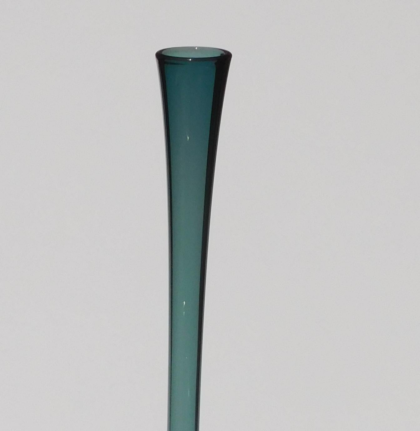 Paire de vases en verre d'art Arthur Percy pour Gullaskruf, Suède, Bleu fumé Bon état - En vente à Phoenix, AZ
