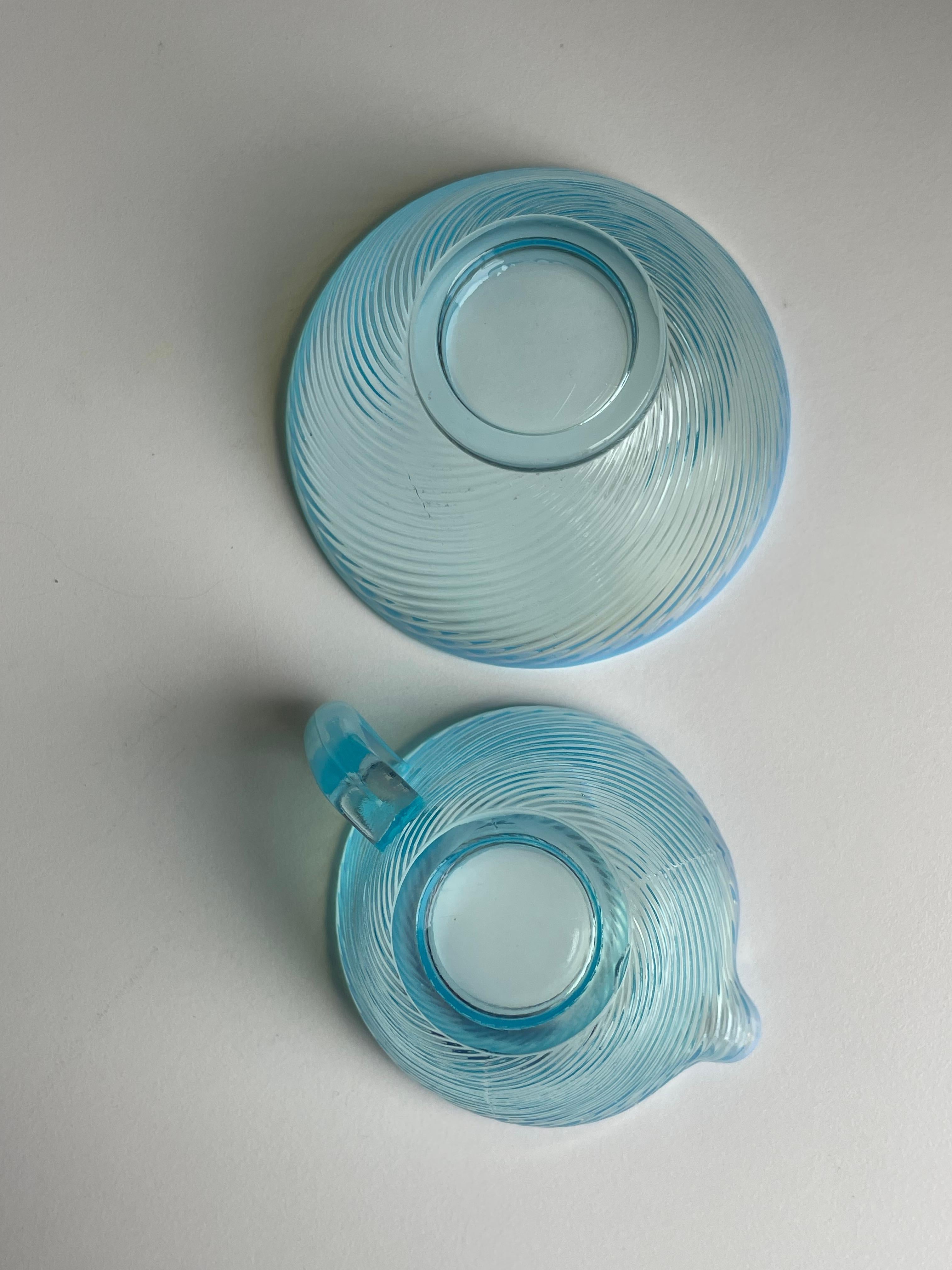 Arthur Percy Sky Blue Opalescent Glass Cream and Sugar Set, Gullaskruf, 1950s For Sale 4