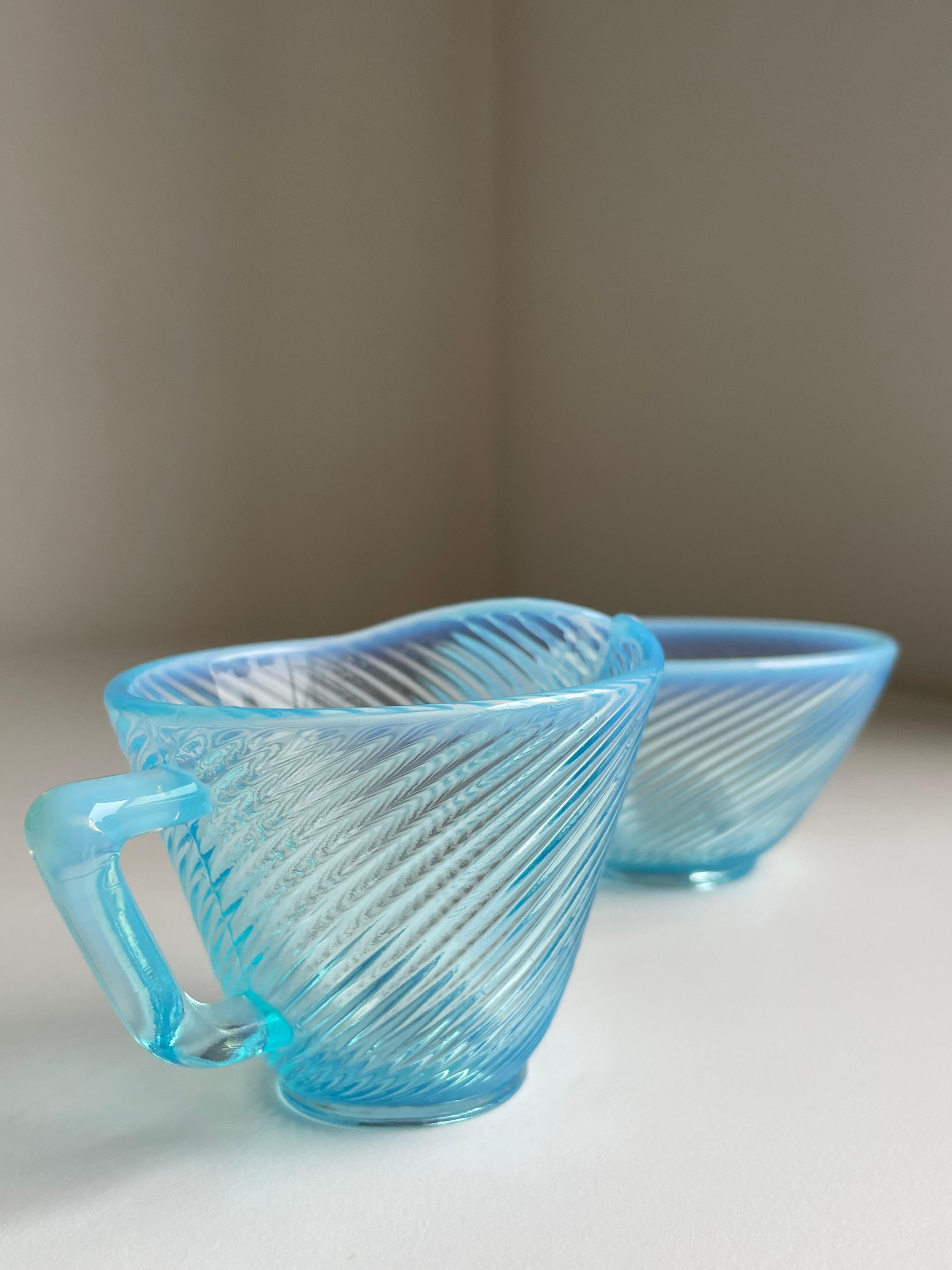 20th Century Arthur Percy Sky Blue Opalescent Glass Cream and Sugar Set, Gullaskruf, 1950s For Sale