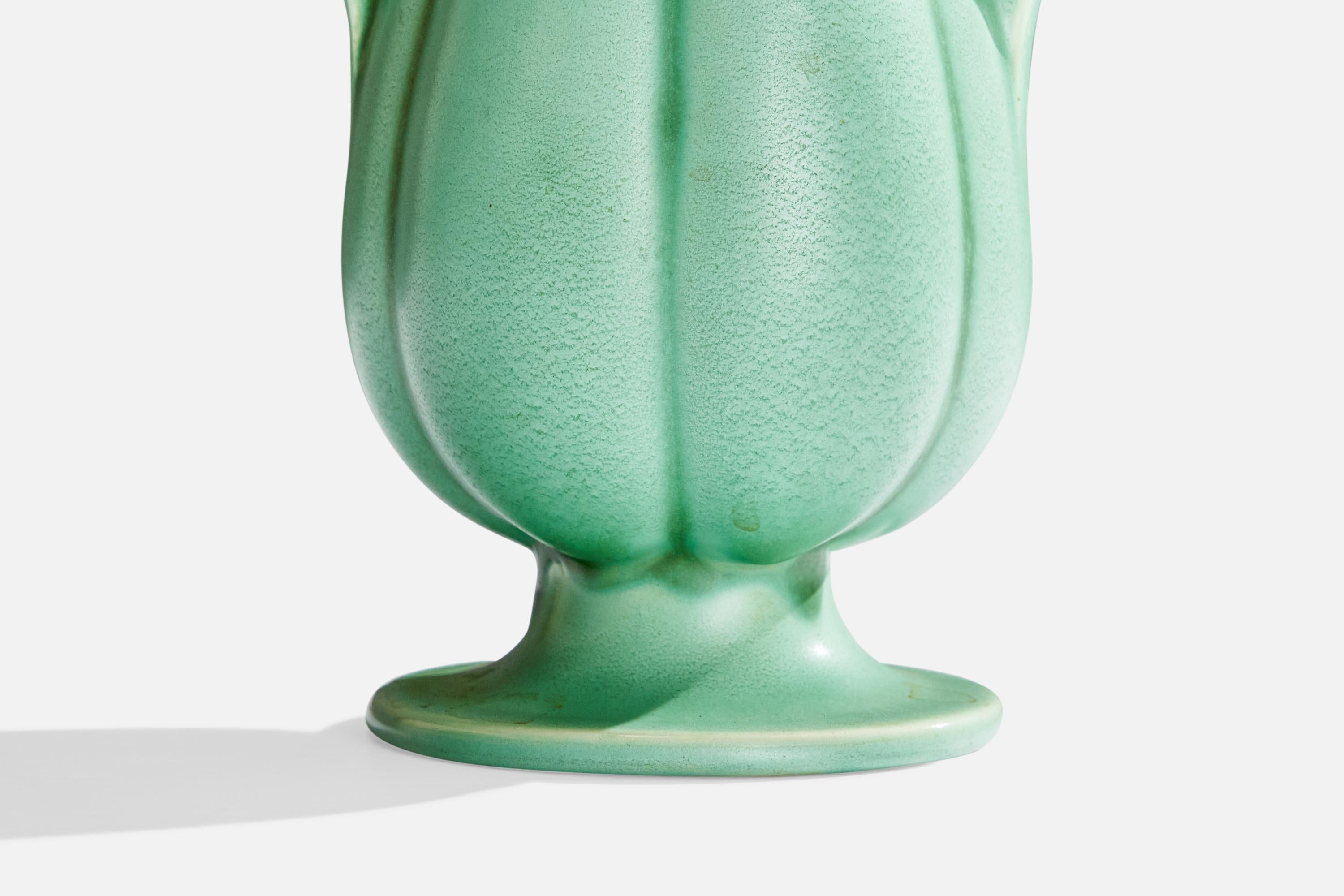 Milieu du XXe siècle Arthur Percy, vase, céramique, Suède, années 1930 en vente