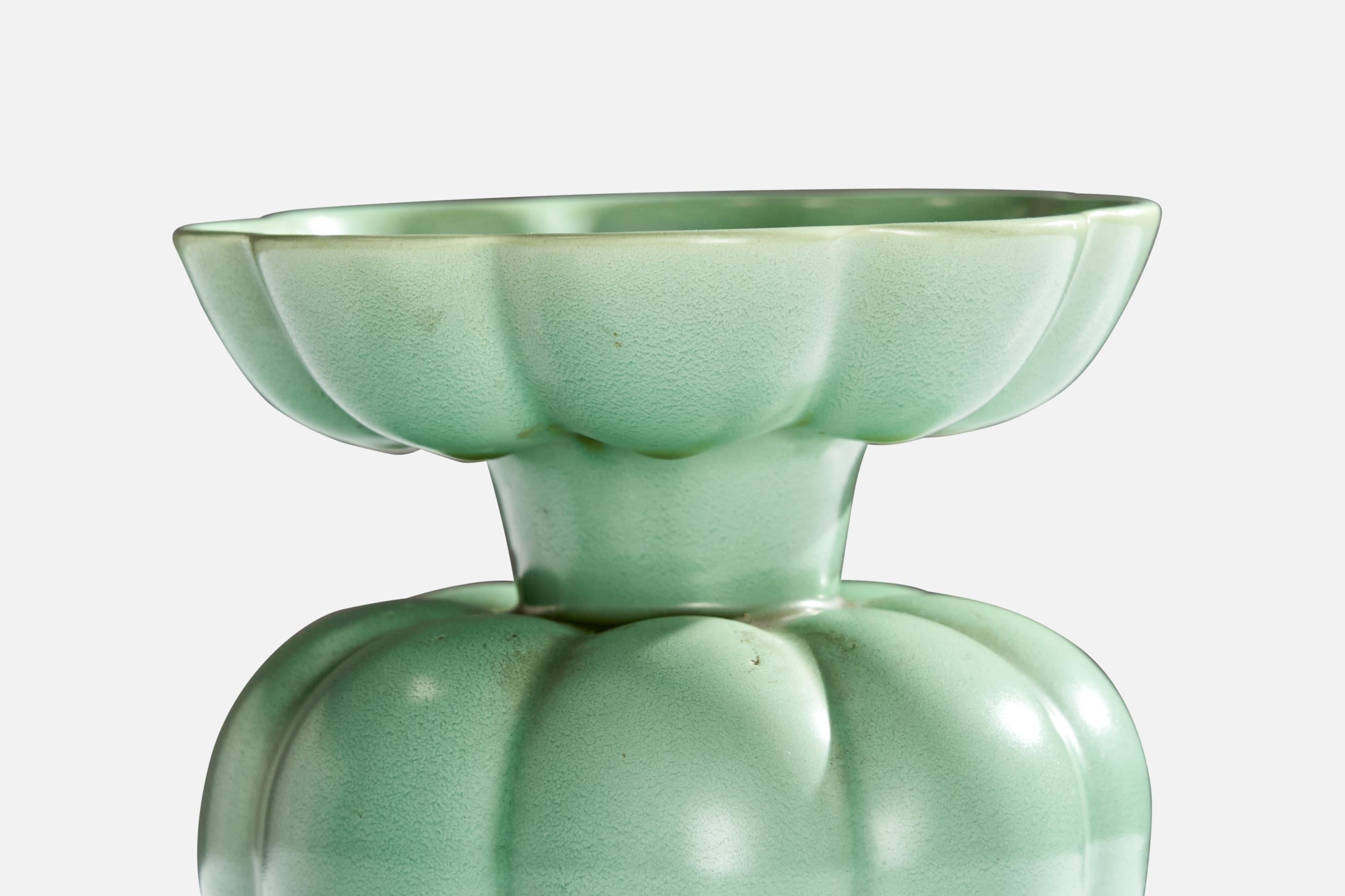 Milieu du XXe siècle Arthur Percy, vase, céramique, Suède, années 1930 en vente
