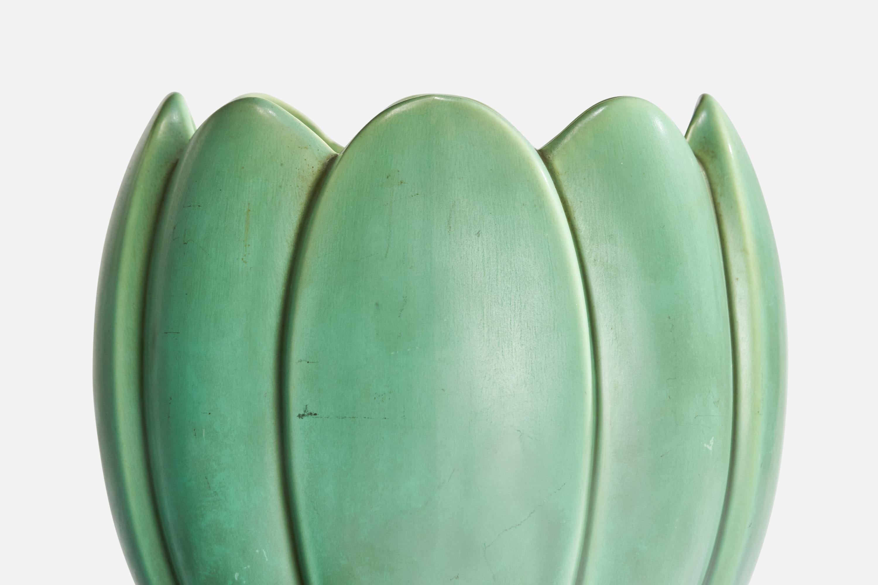Milieu du XXe siècle Arthur Percy, vase, céramique, Suède, années 1930 en vente