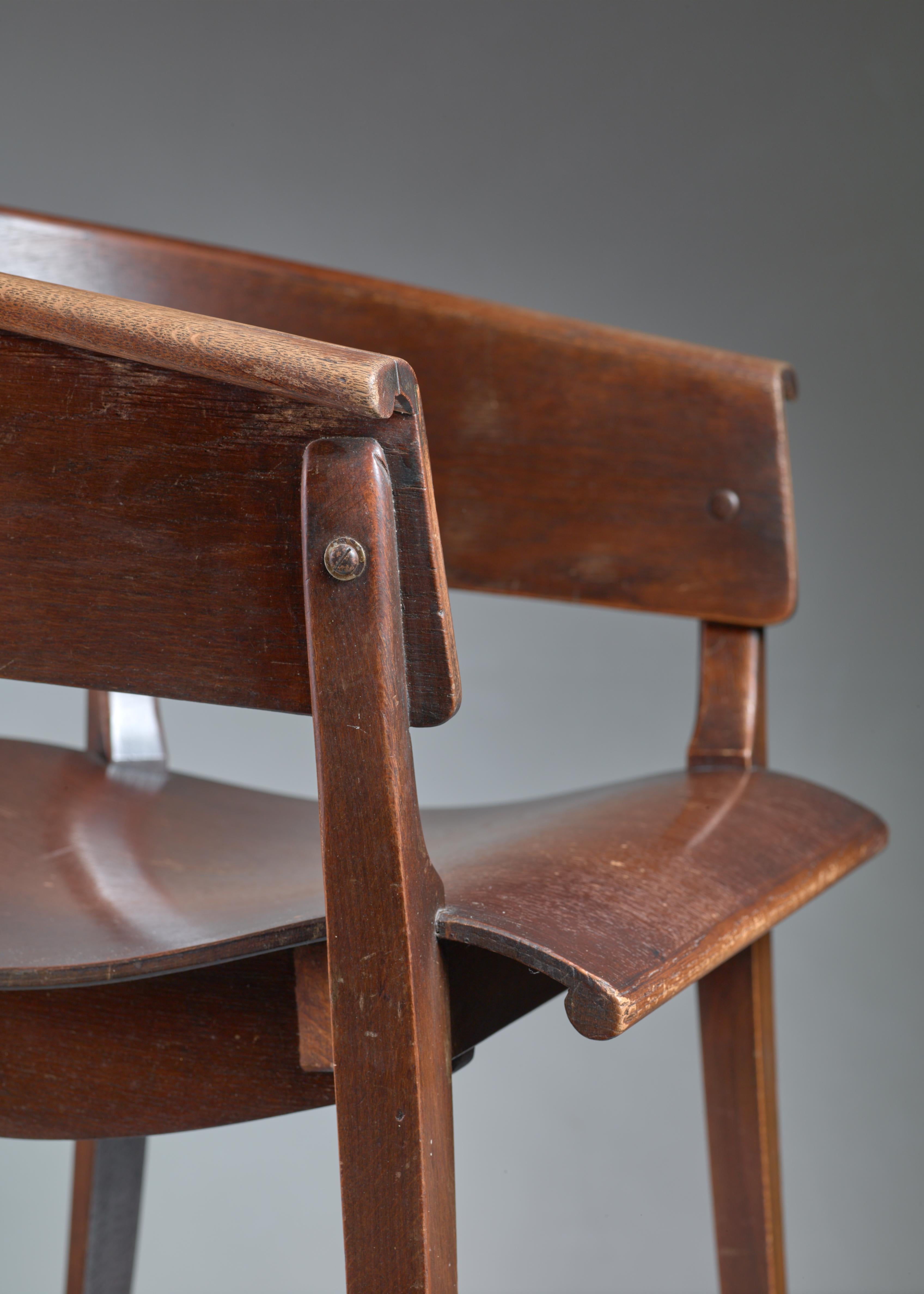 Early 20th Century Arthur Rockhausen Bauhaus Style Plywood and Oak Chair, Germany, circa 1928 For Sale