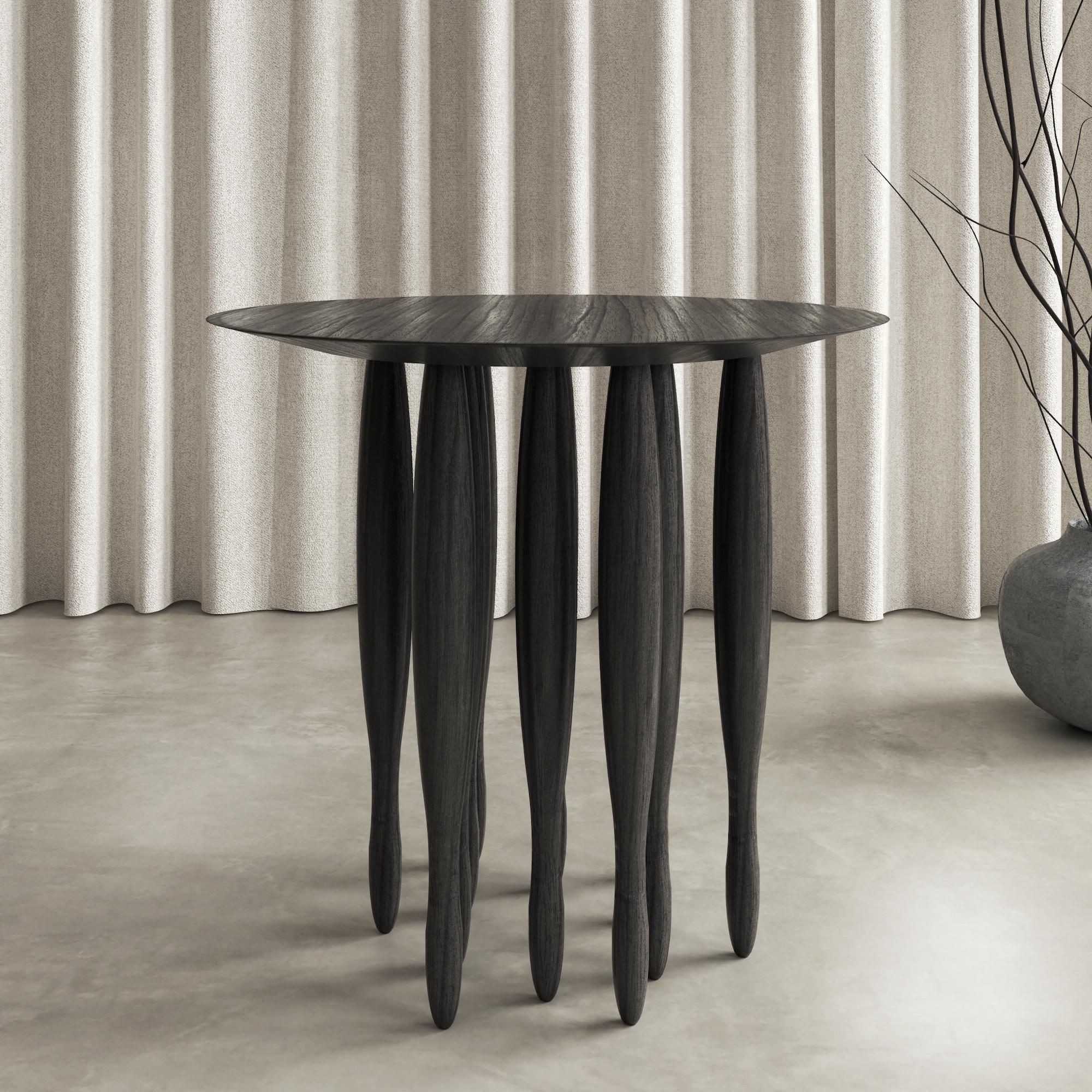 Table d'appoint Arthur par Studio Uwe Gaertner
Dimensions : Ø 59 x H 57 cm : Ø 59 x H 57 cm.
Matériaux : Chêne.

DESIGN BY STUDIO UWE GAERTNER

La collection de meubles du Studio Uwe Gaertner est une fusion harmonieuse de glamour et de réduction.