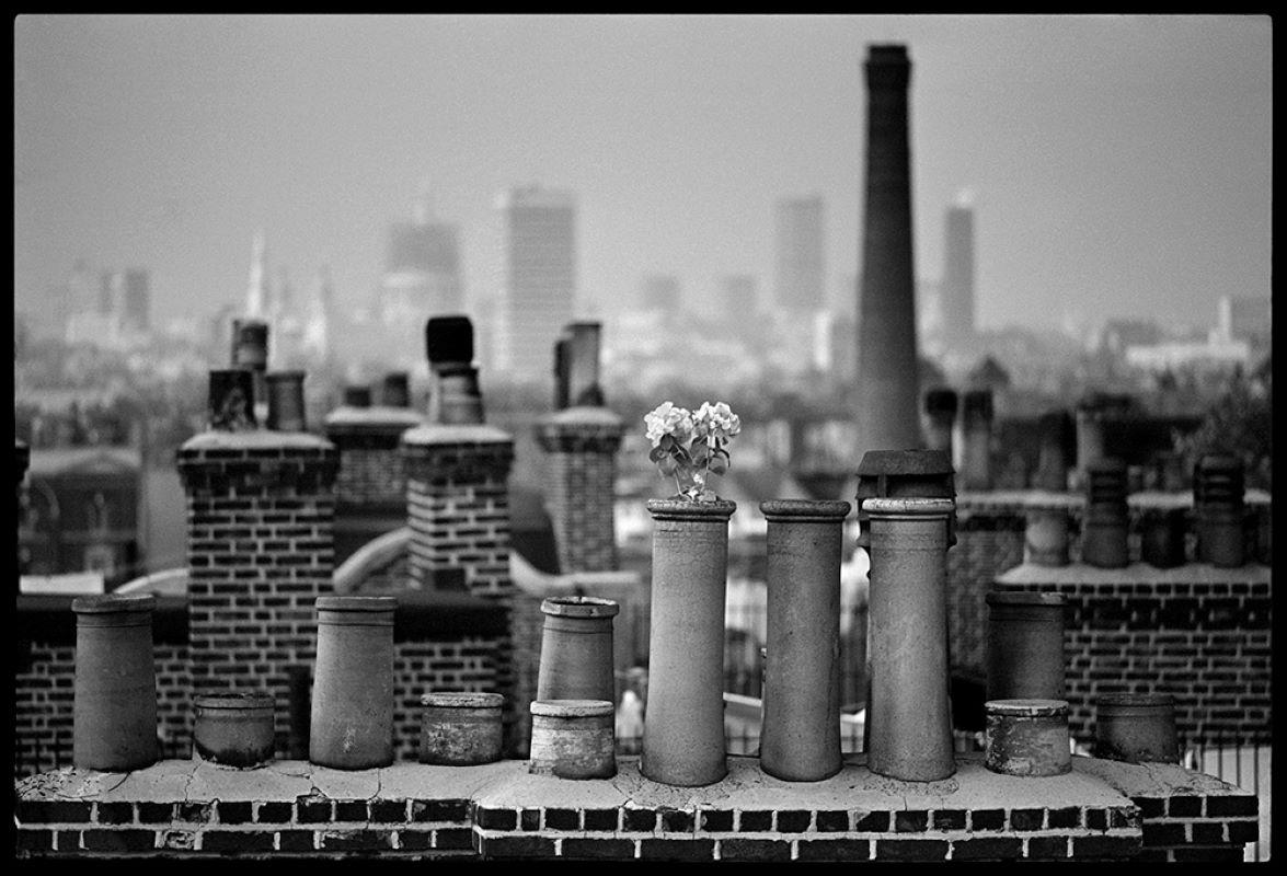 Chimney Pots 

By Arthur Steel 

Paper size: 24 x 19" / 61x48 cm

Silver Gelatin Print
1960 (printed later)
unframed
hand signed
limited edition of 50


note other print sizes and framing options are available, please enquire for details


Regarded