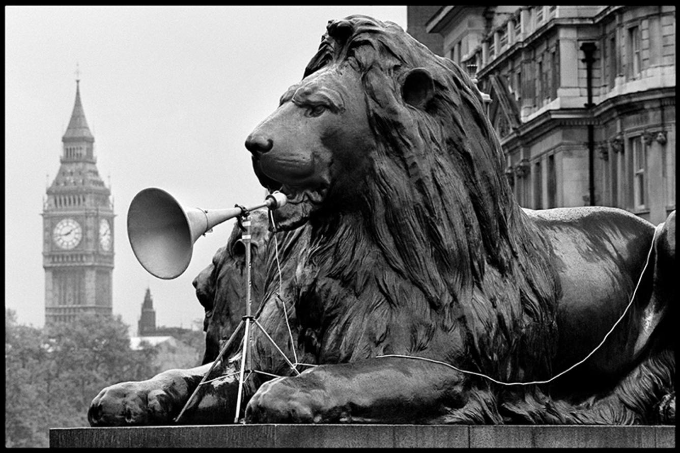 Uproar

by Arthur Steel

Landseer Lion Trafalgar Square London, 1970

All prints are hand signed limited editions, no further prints are produced once sold.

paper size - 24 x 19" / 61 x 48 cm 
signed and numbered by artist on front 
edition of 50