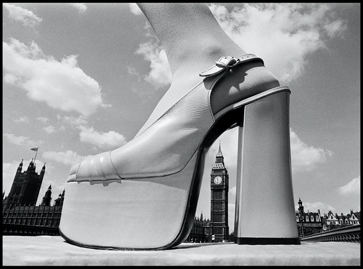 Well Heeled 

by Arthur Steel

WELL HEELED  WESTMINSTER BRIDGE  LONDON, 1973

“I’d just acquired a 19mm lens for my Leica flex SL9 and was keen to explore it’s ability to focus very close-up. Platform shoes were all the rage at the time and I took