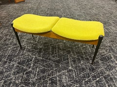 Arthur Umanoff 2-Sitzbank aus gepolstertem Bouclé, Mitte des Jahrhunderts