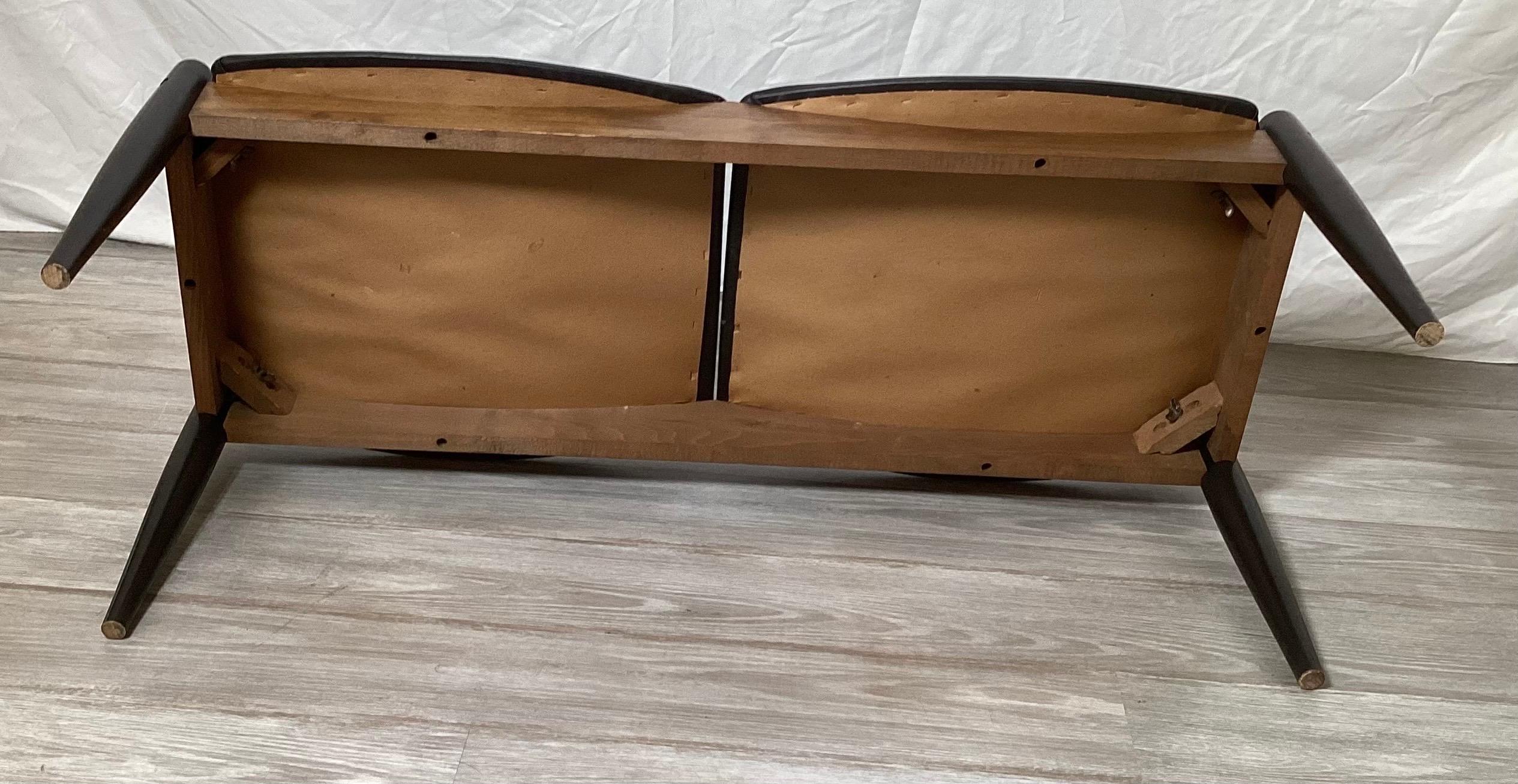 Arthur Umanoff attr. for John Stuart Mid-Century Sculptured Bench en vente 1