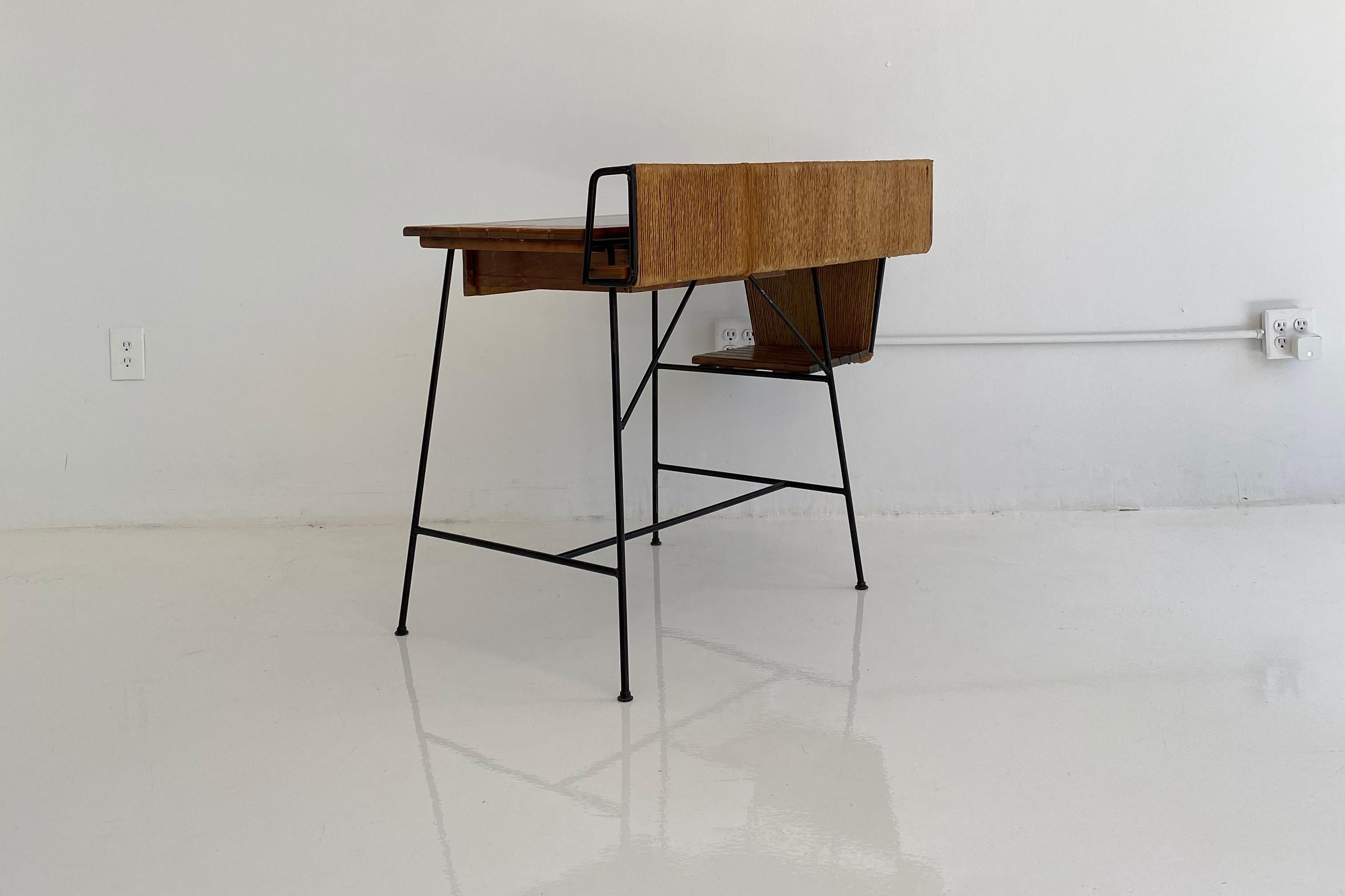 Arthur Umanoff Desk and Chair For Sale 1