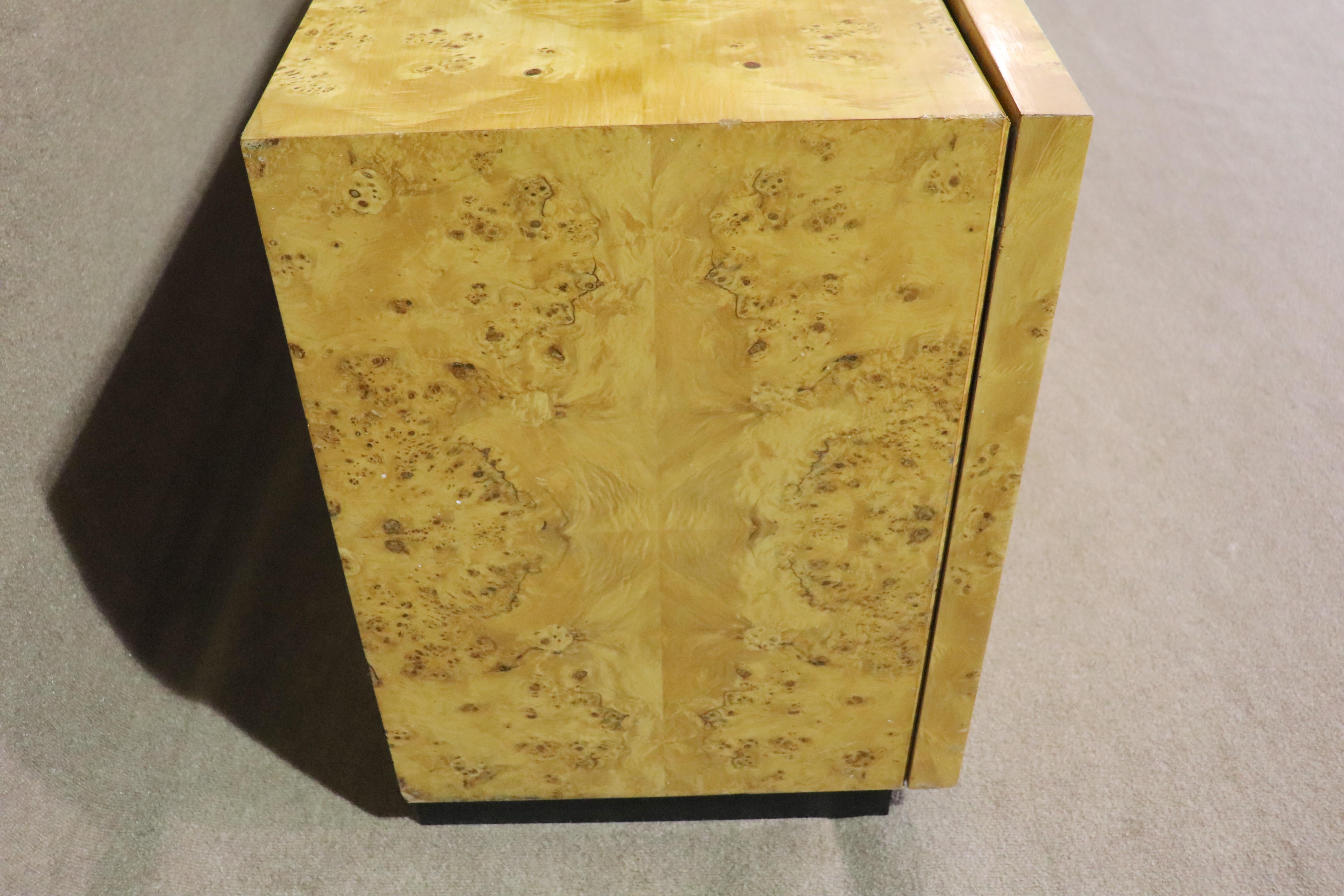 Arthur Umanoff for Dillingham Burl Sideboard For Sale 1