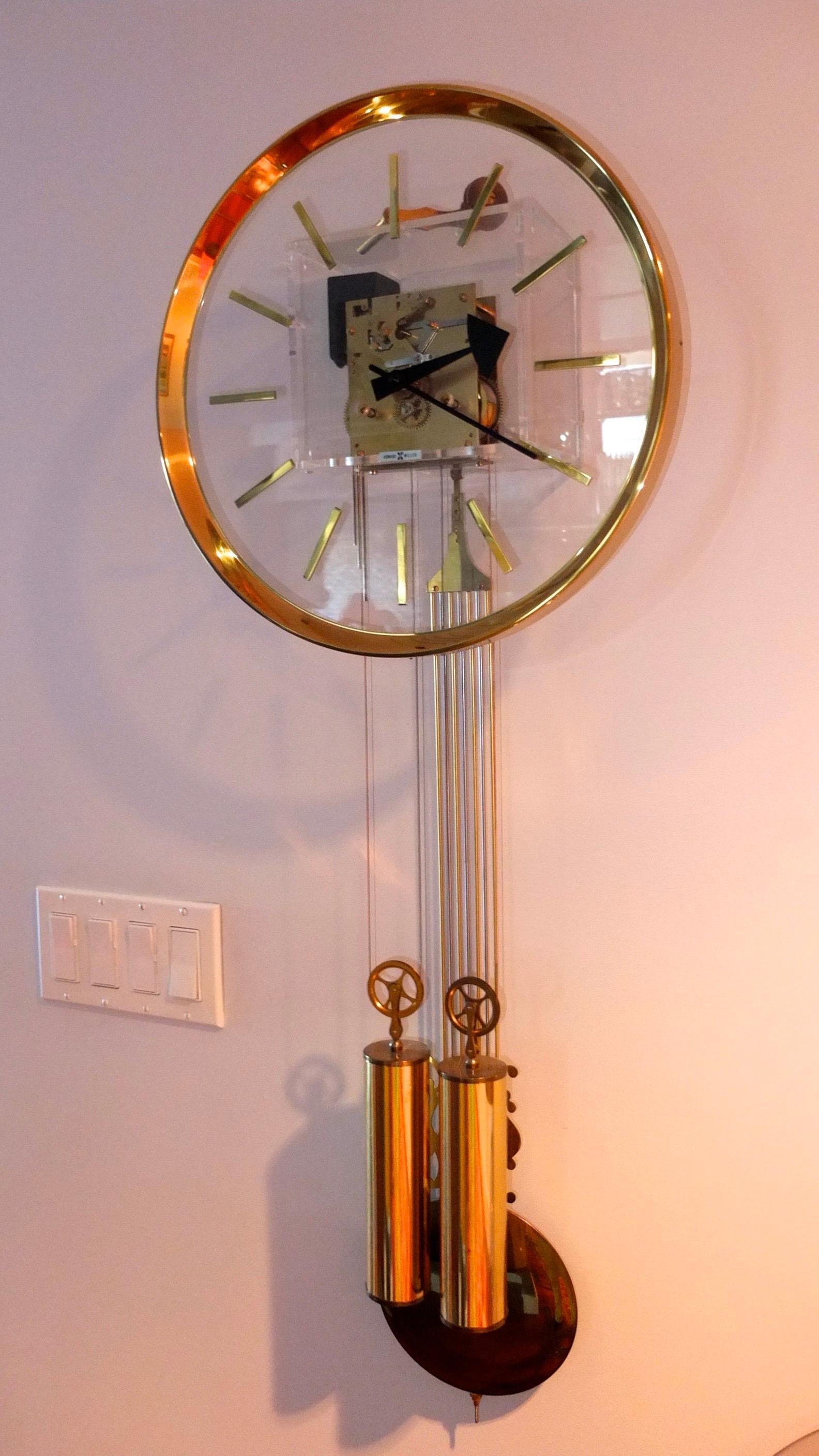Arthur Umanoff for Howard Miller Brass and Lucite Wall Clock In Good Condition In Hanover, MA