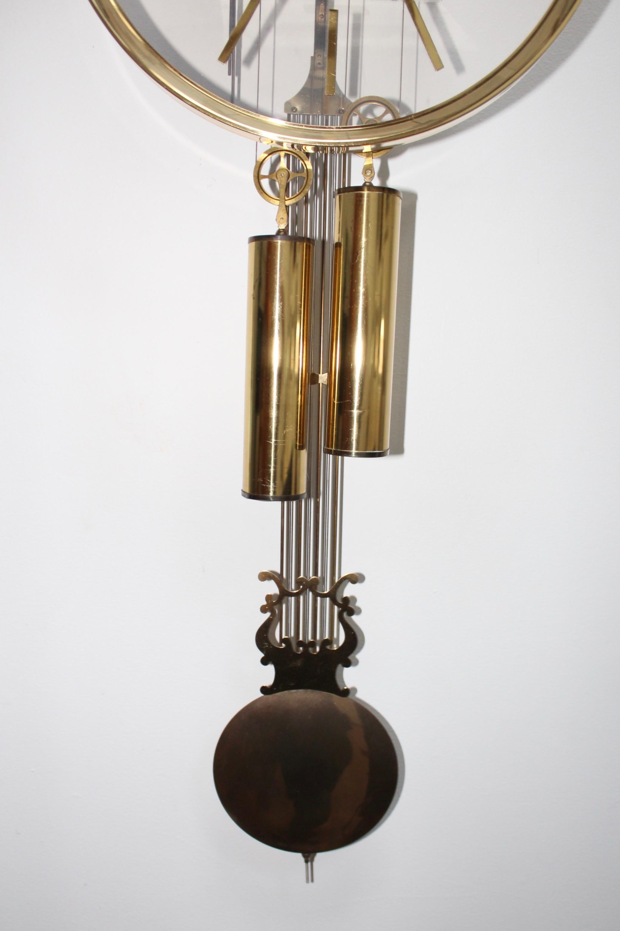 American Arthur Umanoff for Howard Miller Lucite Wall Clock