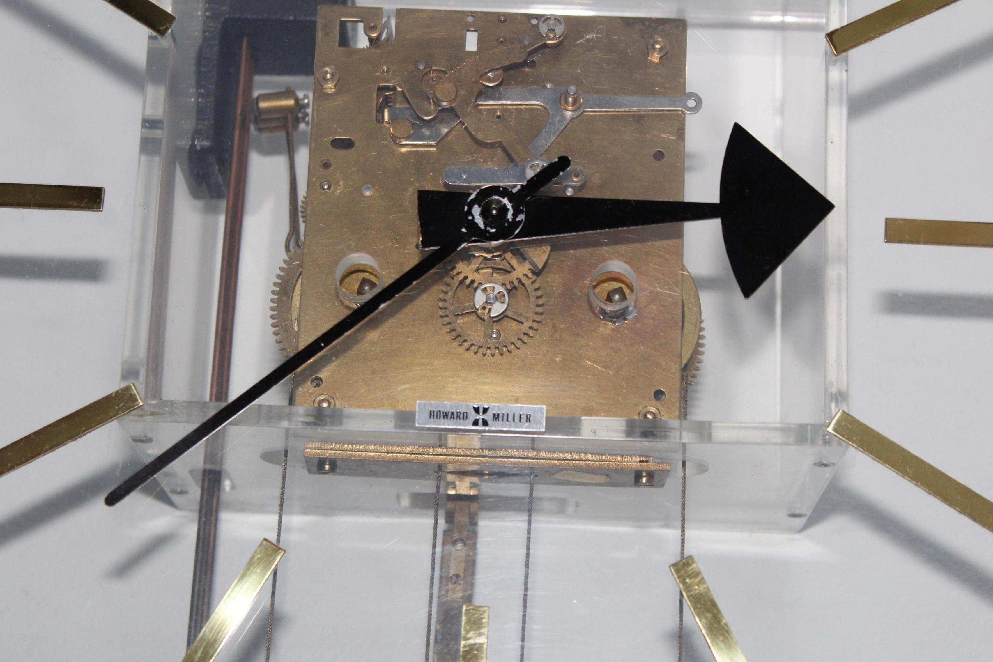Arthur Umanoff for Howard Miller Lucite Wall Clock 1