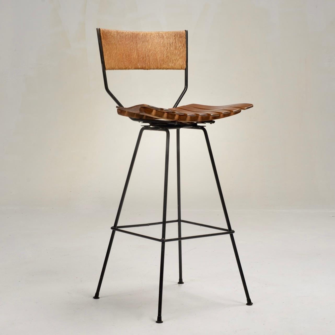 Mid-Century Modern Arthur Umanoff for Raymor Iron Swivel Bar stools For Sale