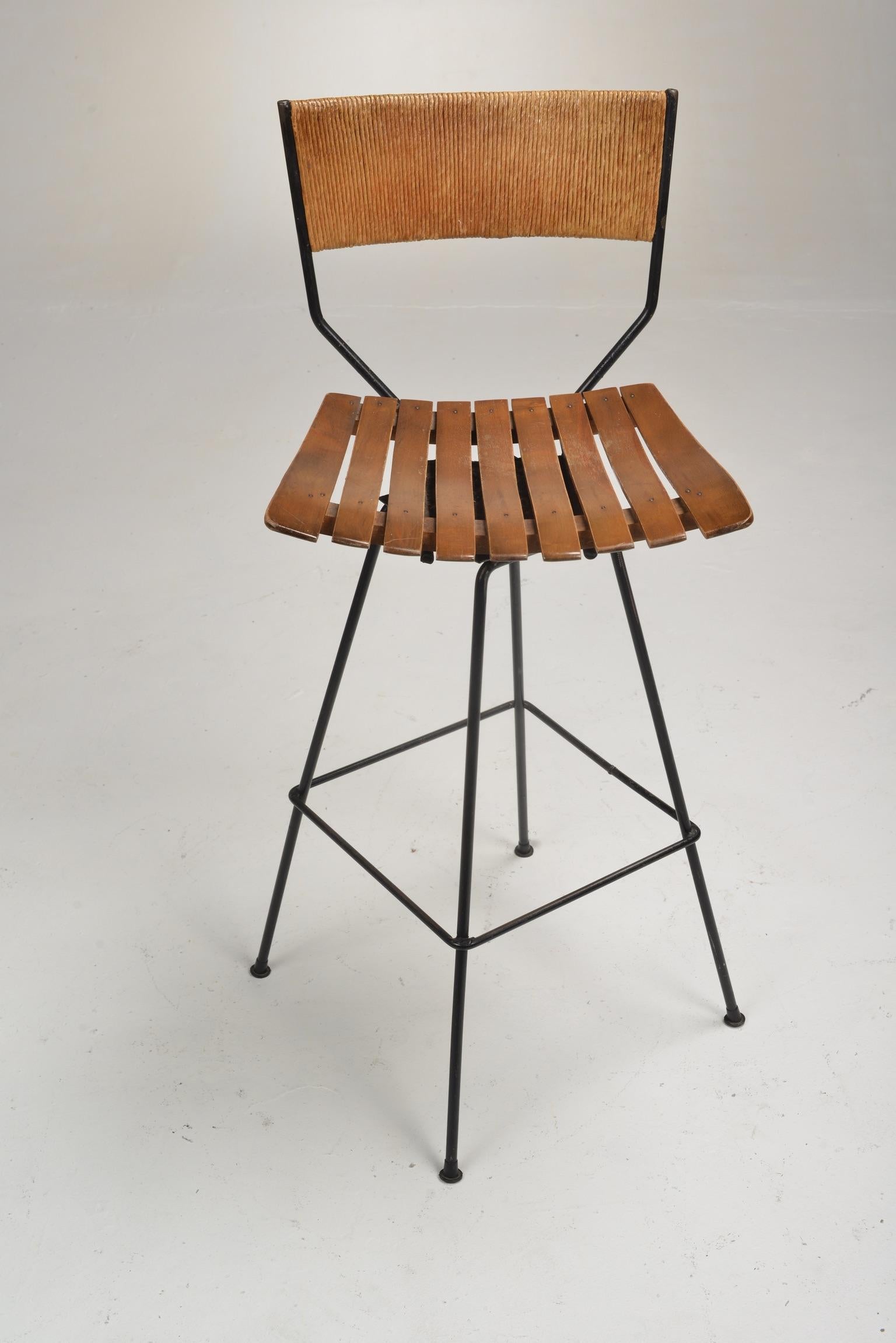 Arthur Umanoff for Raymor Iron Swivel Bar stools For Sale 1