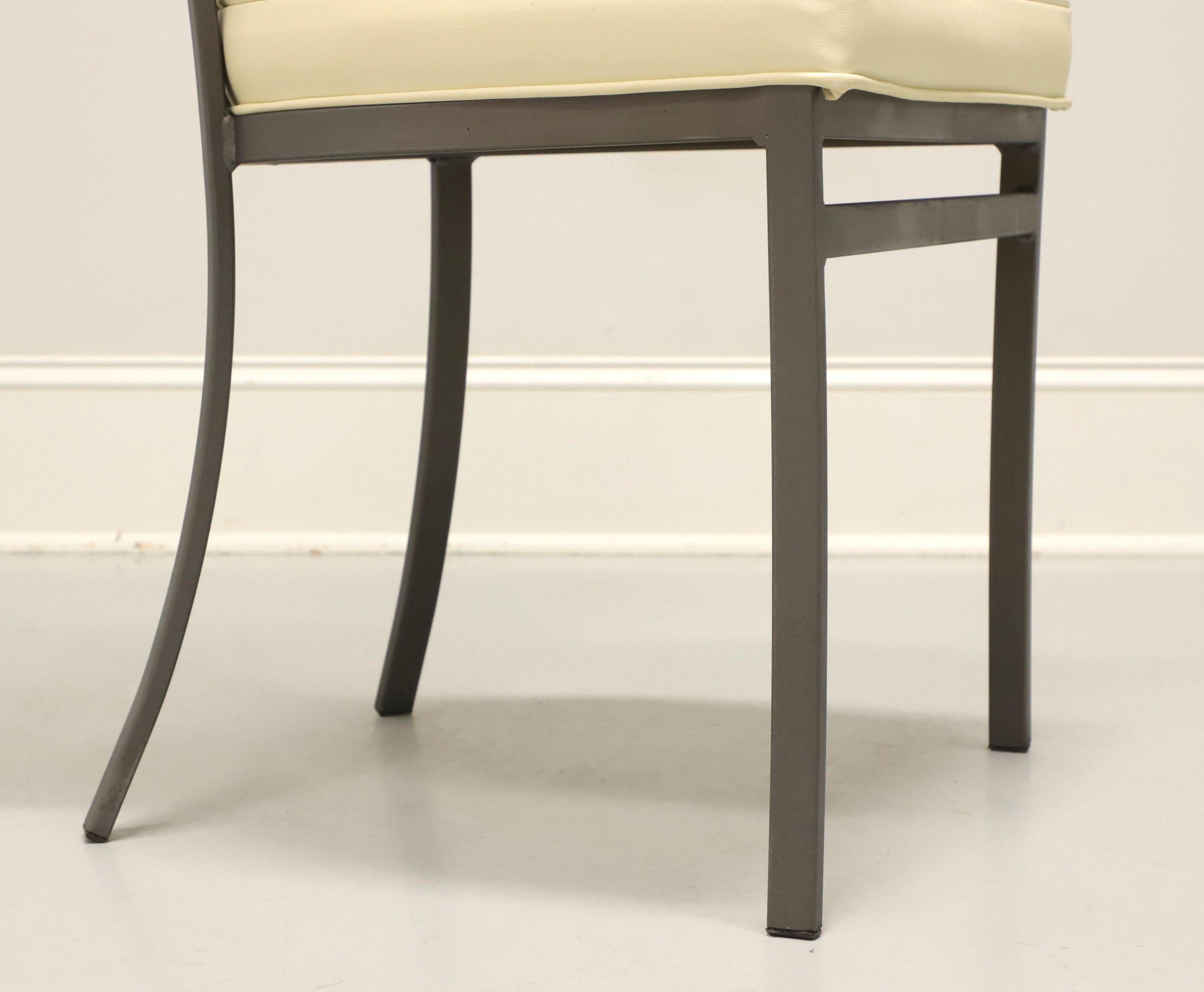 Paire de chaises de salle à manger en acier moderne ARTHUR UMANOFF pour Shaver-Howard, MCM en vente 2
