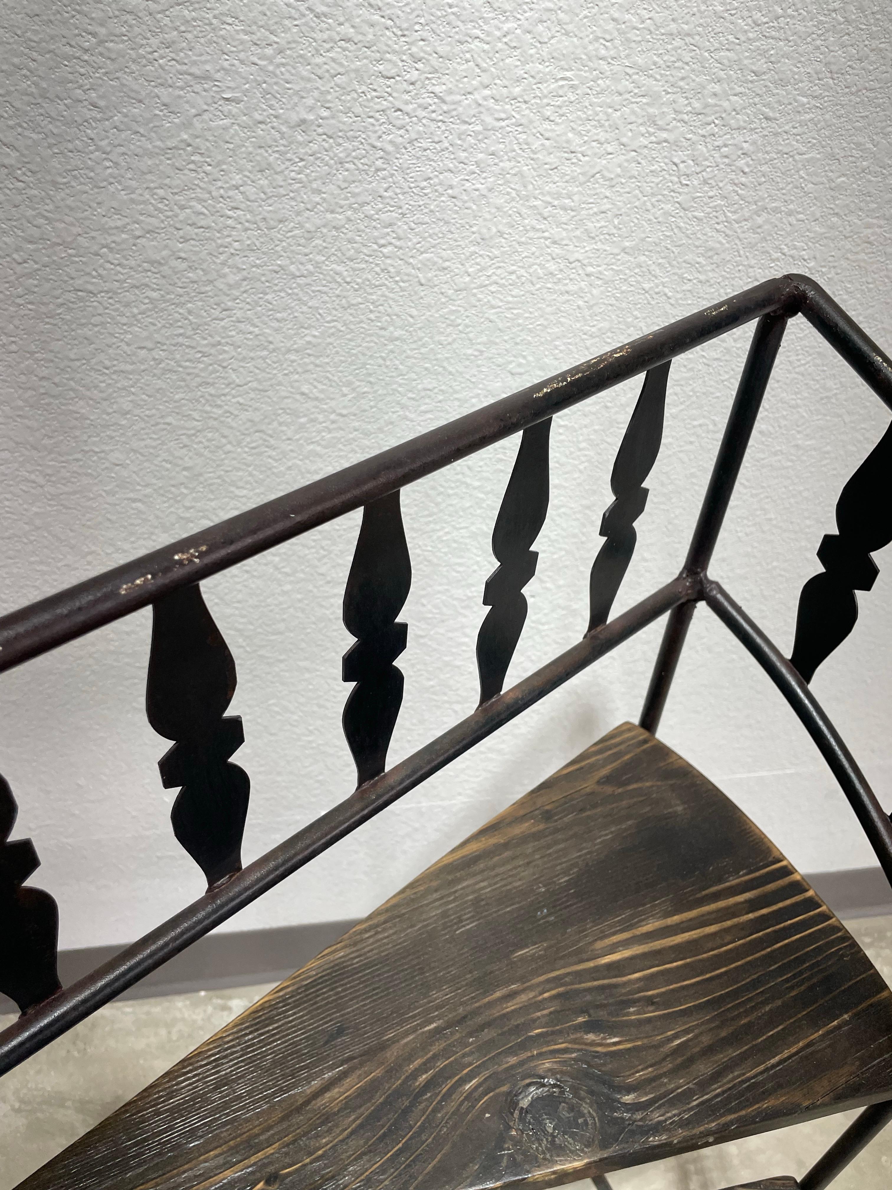Arthur Umanoff for Shaver Howard Spiral Staircase Plant Stand In Good Condition For Sale In Lutz, FL