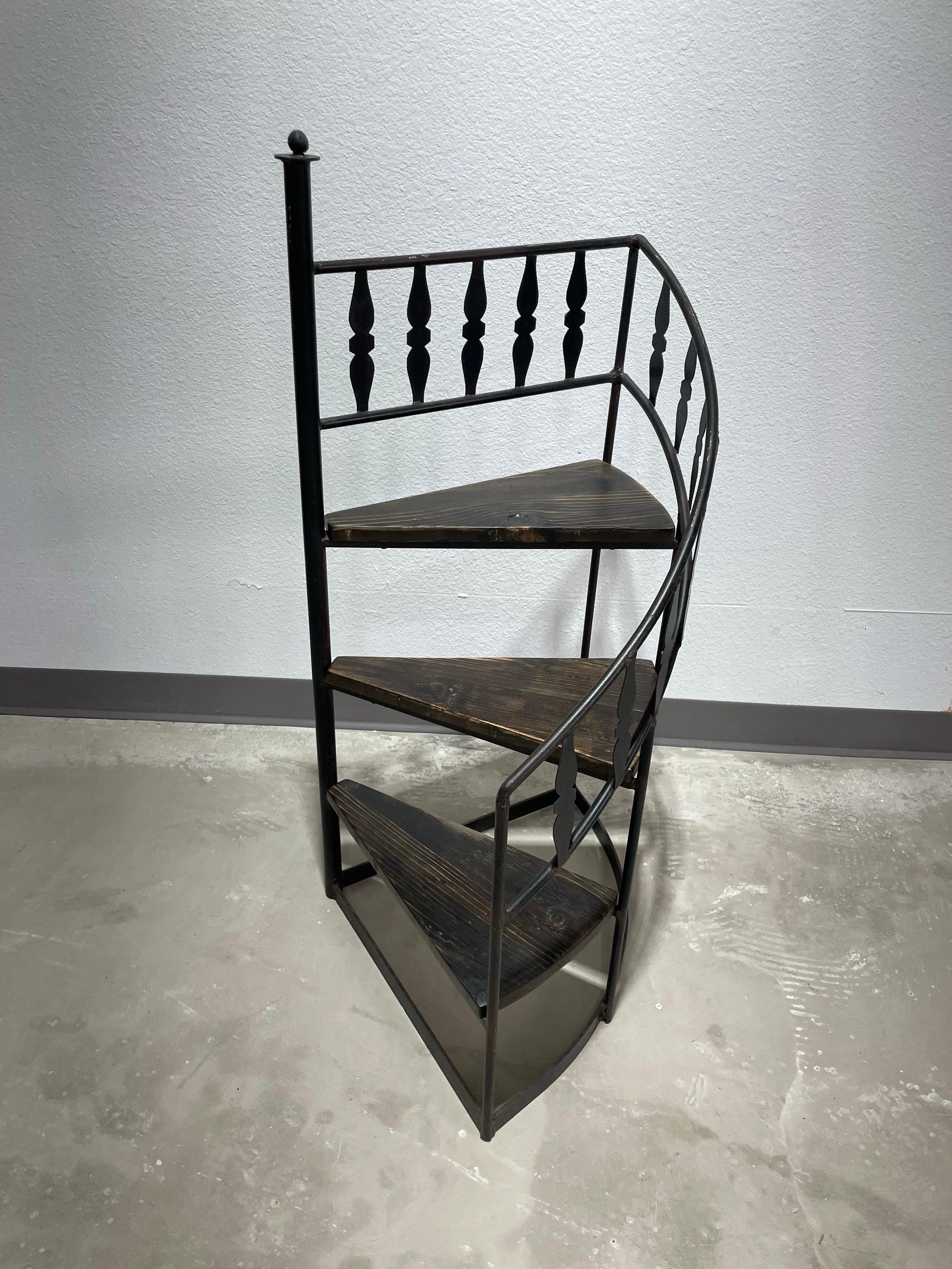 20th Century Arthur Umanoff for Shaver Howard Spiral Staircase Plant Stand For Sale