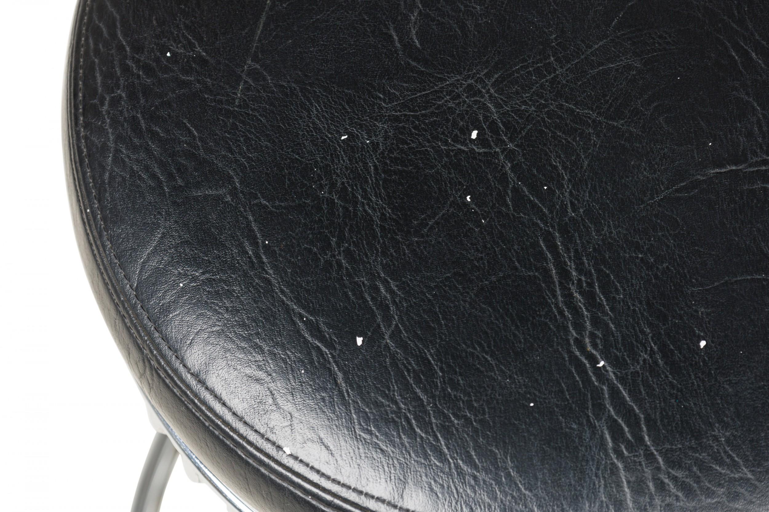 Arthur Umanoff for Shells Piédestal en fil de fer et tabouret de bar en cuir noir en vente 1