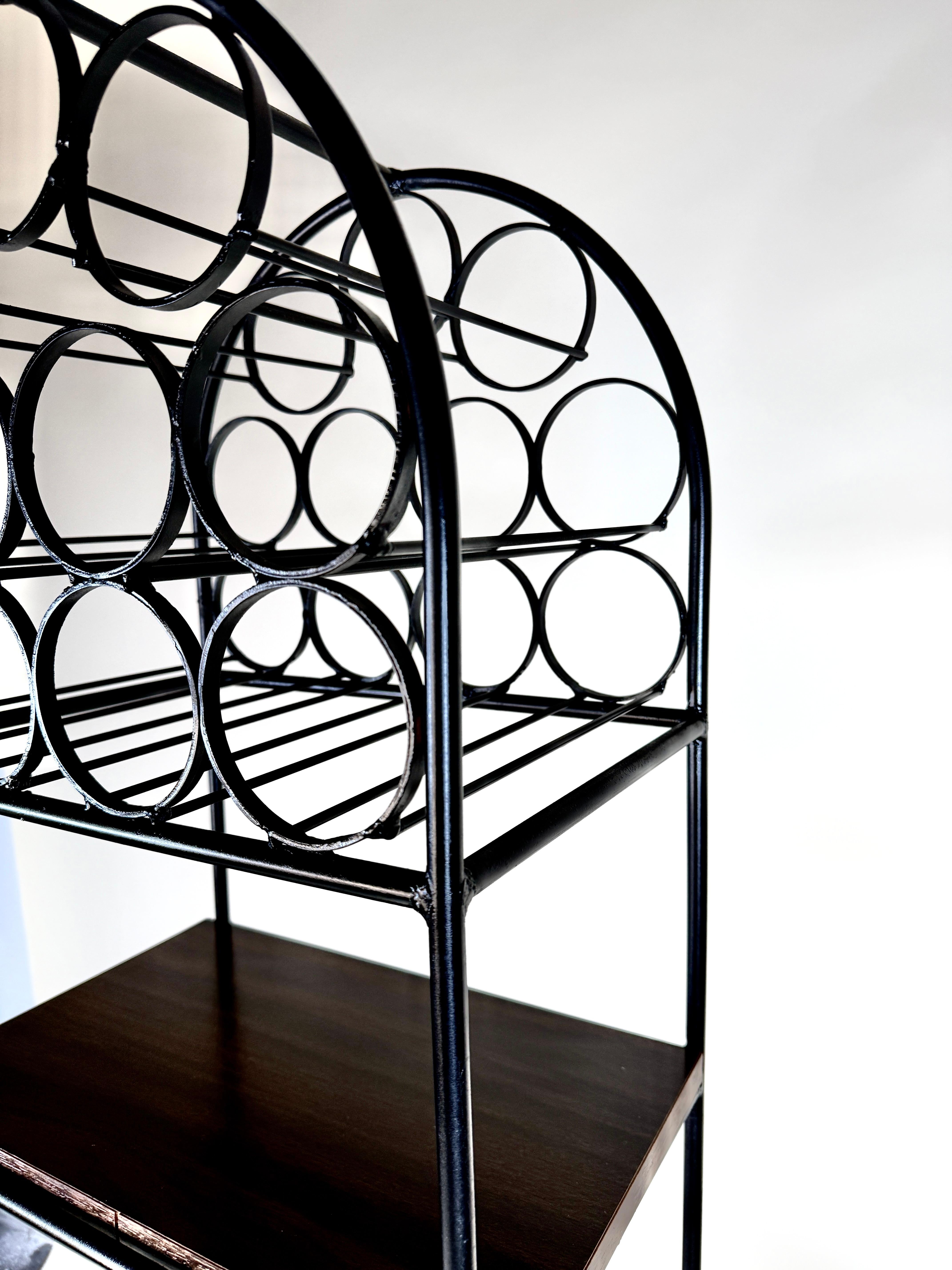 Verniciatura a polvere Arthur Umanoff Iron & Rattan Wine Rack with Shelves in vendita
