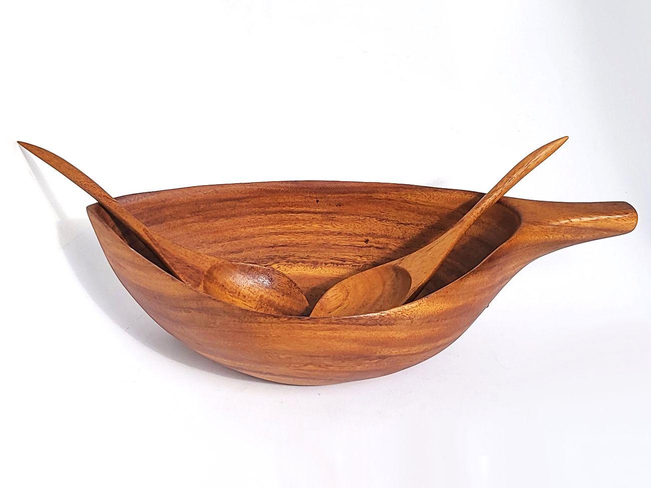 Hand-Carved Arthur Umanoff Midcentury Carved Wood Salad Set, Bowls and Serving Utensils For Sale