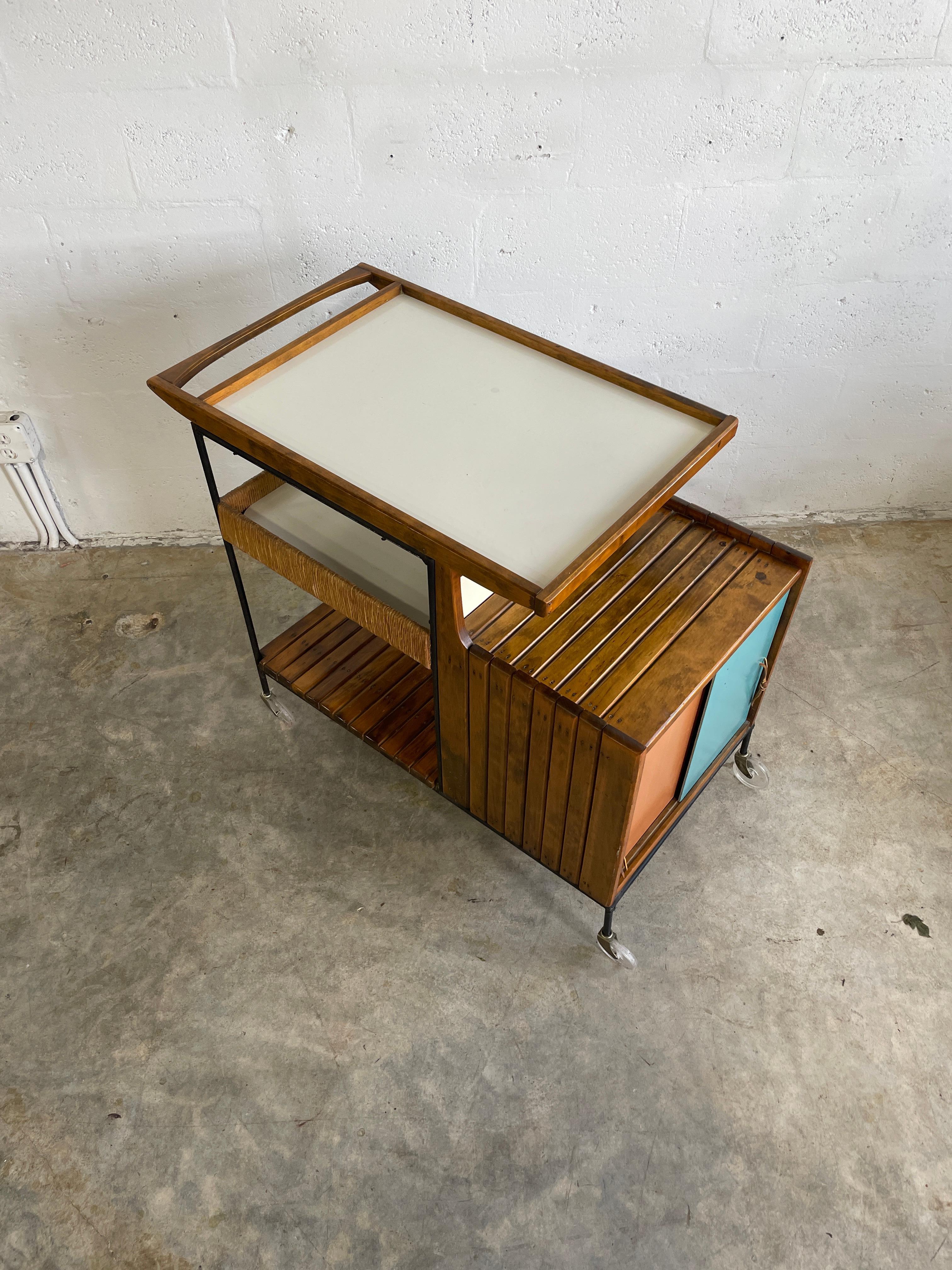 Carrito de bar Arthur Umanoff Mid Century Serving Estadounidense en venta