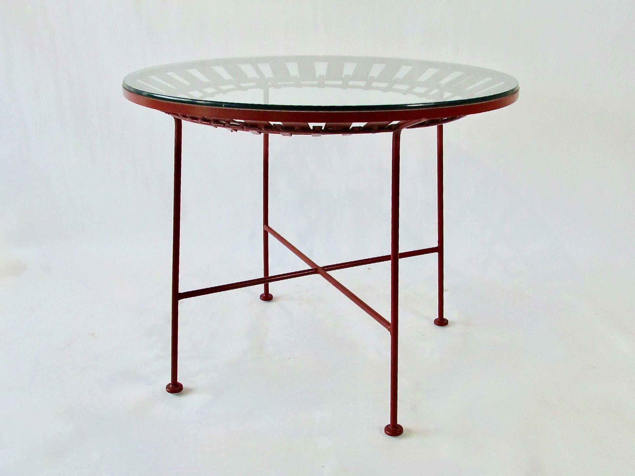 Arthur Umanoff table ronde en fer forgé avec quatre chaises en finition terre cuite en vente 4