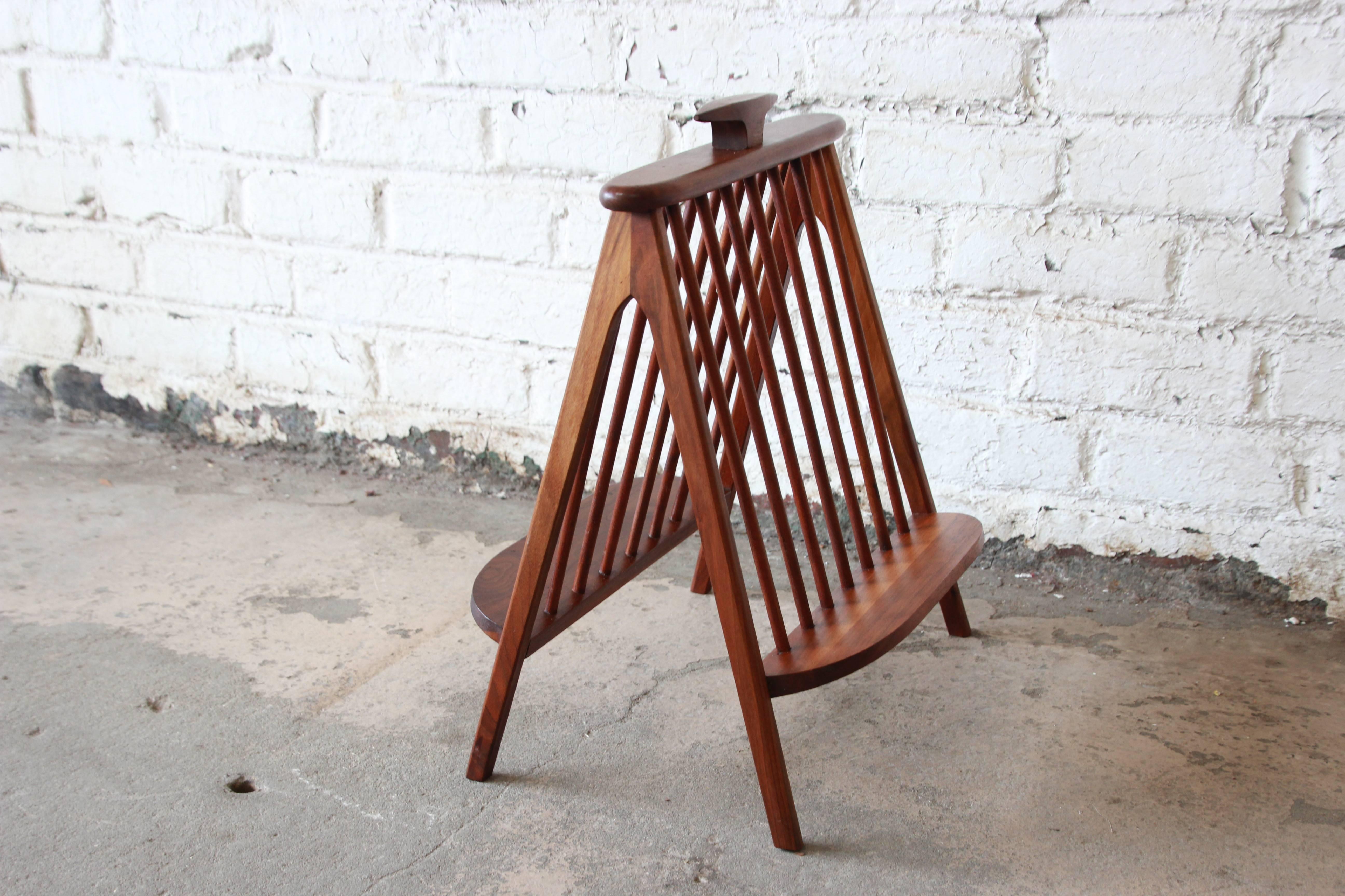 Arthur Umanoff Sculpted Walnut Midcentury Record Holder or Magazine Rack In Good Condition In South Bend, IN