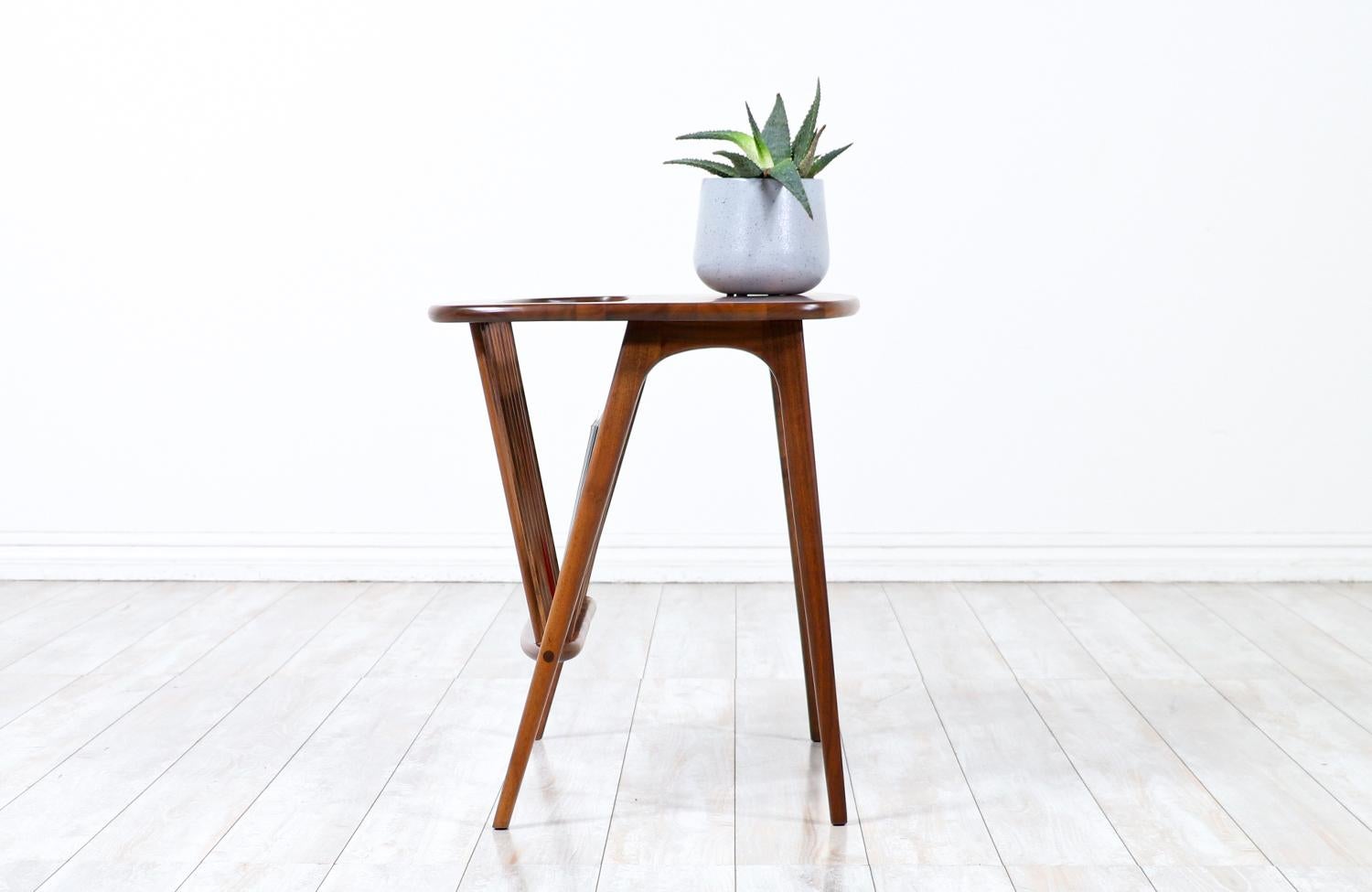 Mid-Century Modern Arthur Umanoff Sculpted Walnut Side Table with Magazine Rack for Washington Wood For Sale