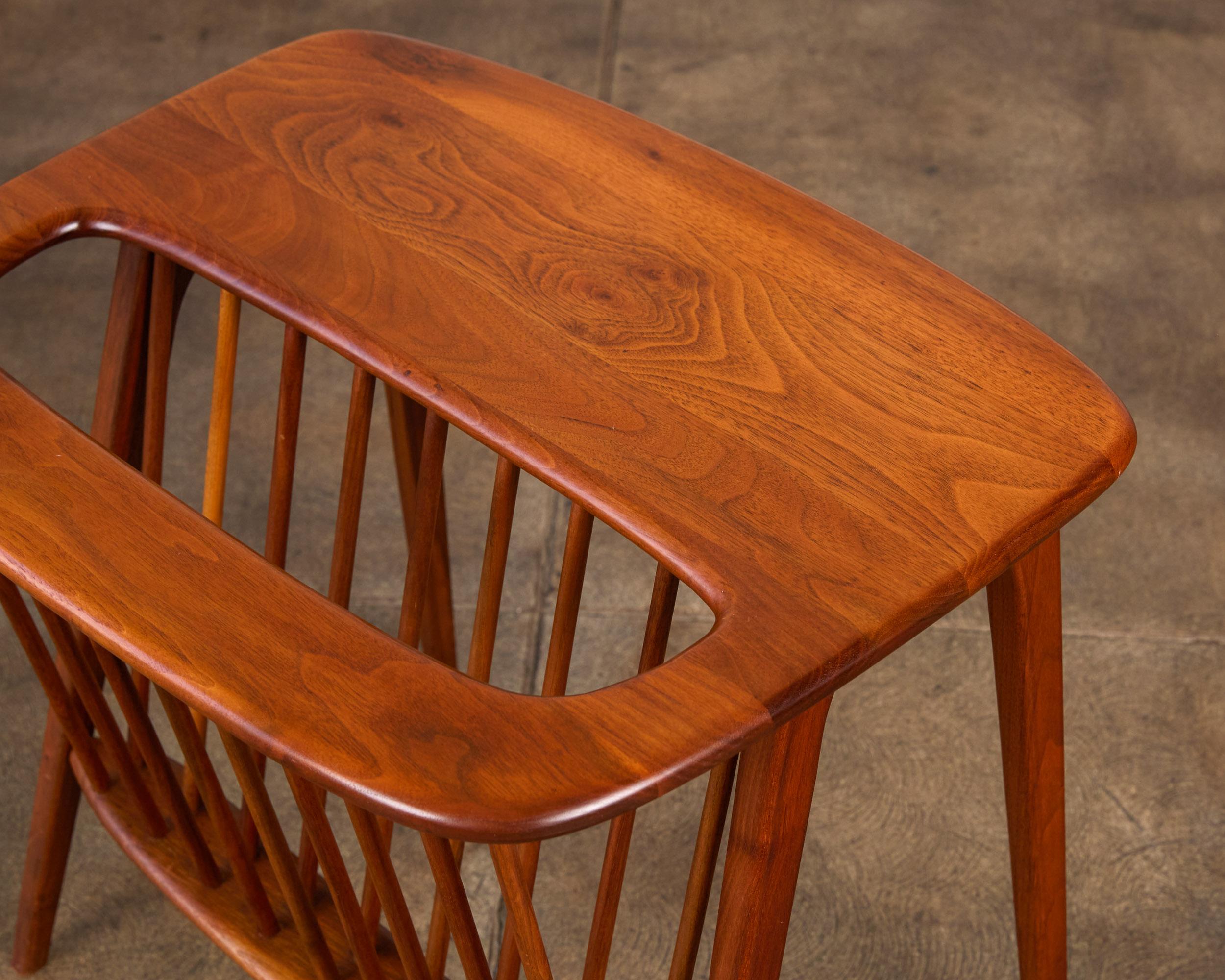 Arthur Umanoff Side Table with Magazine Rack In Excellent Condition In Los Angeles, CA